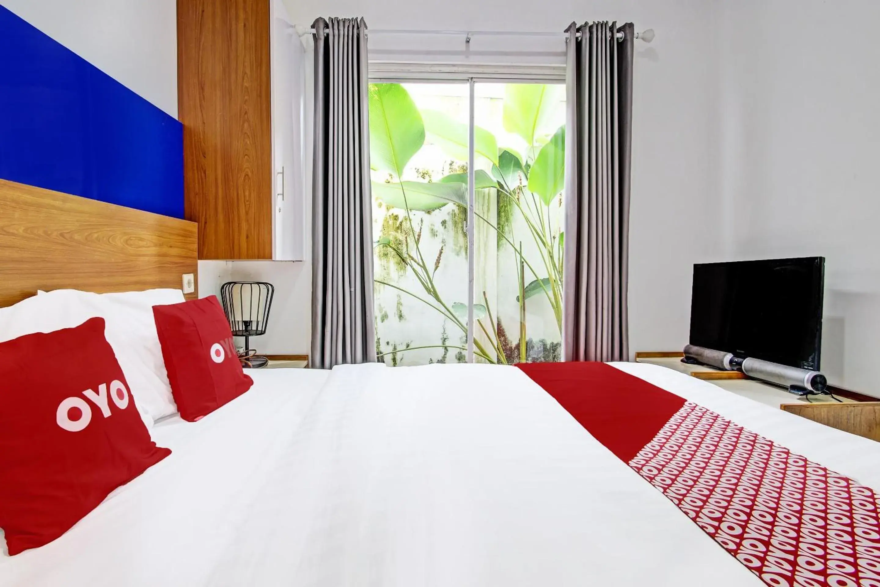 Bedroom in OYO 91952 Oase Hostel Bedroom in OYO 91952 Oase Hostel