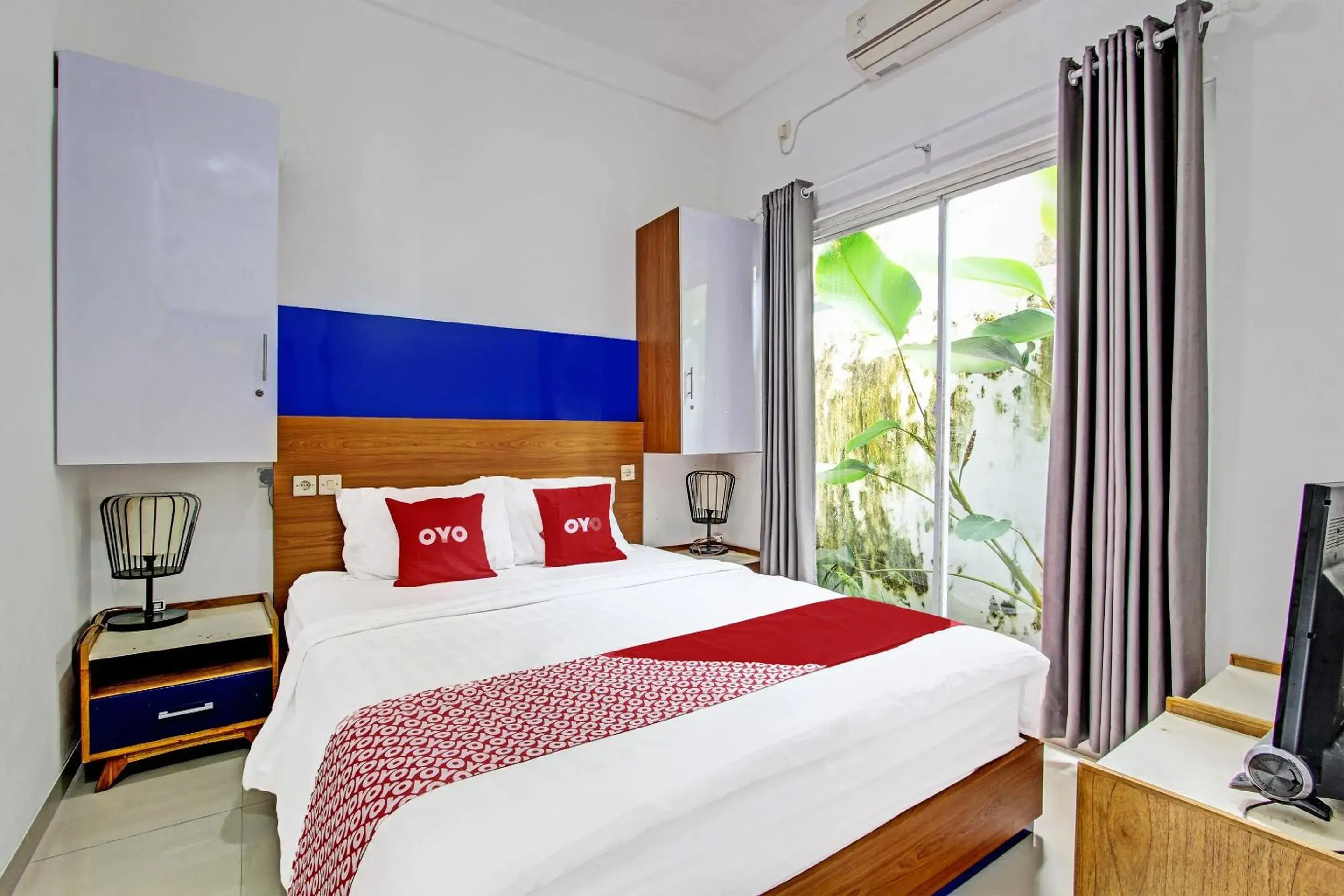 Bedroom in OYO 91952 Oase Hostel Bedroom in OYO 91952 Oase Hostel