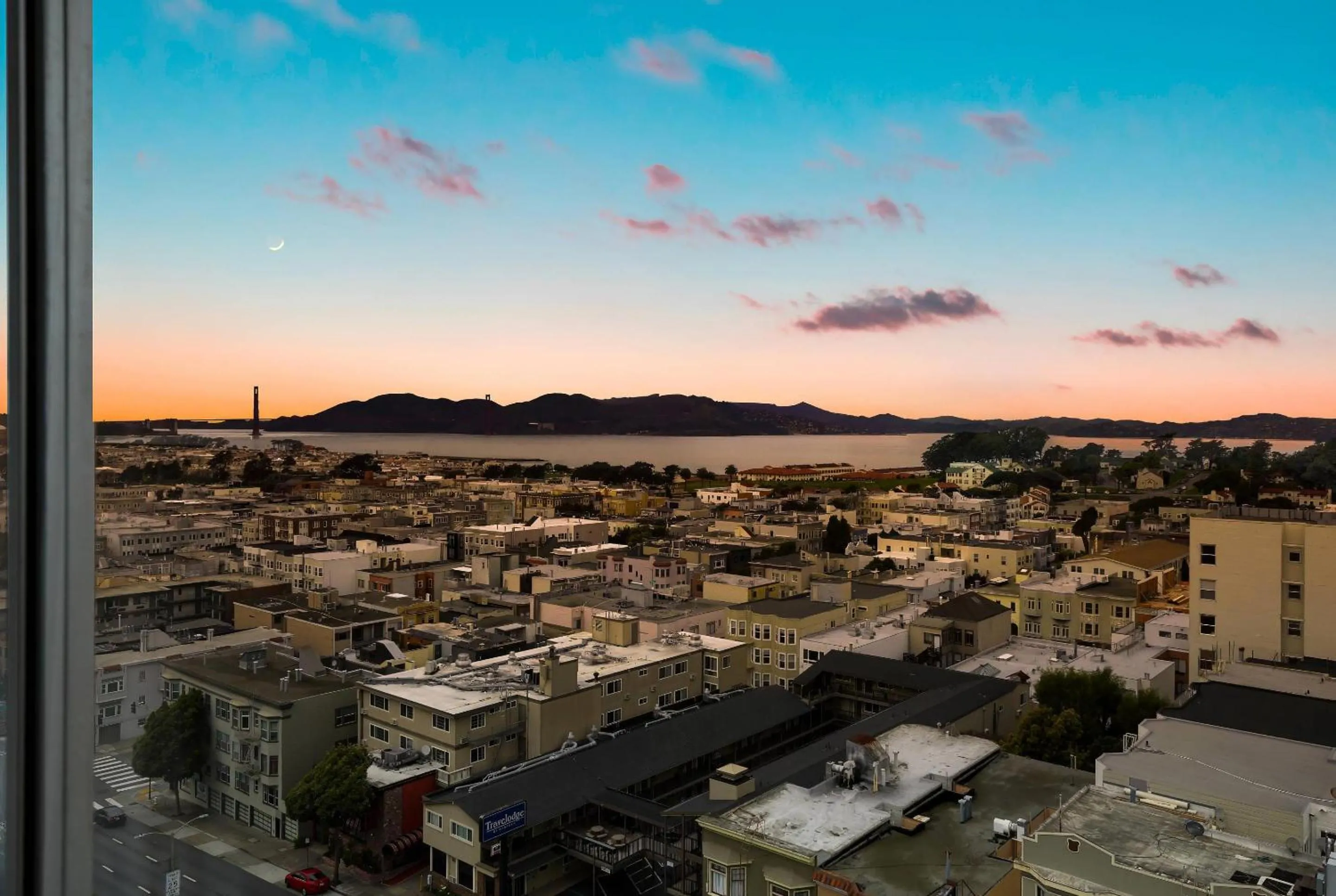 Property building in Comfort Inn By the Bay