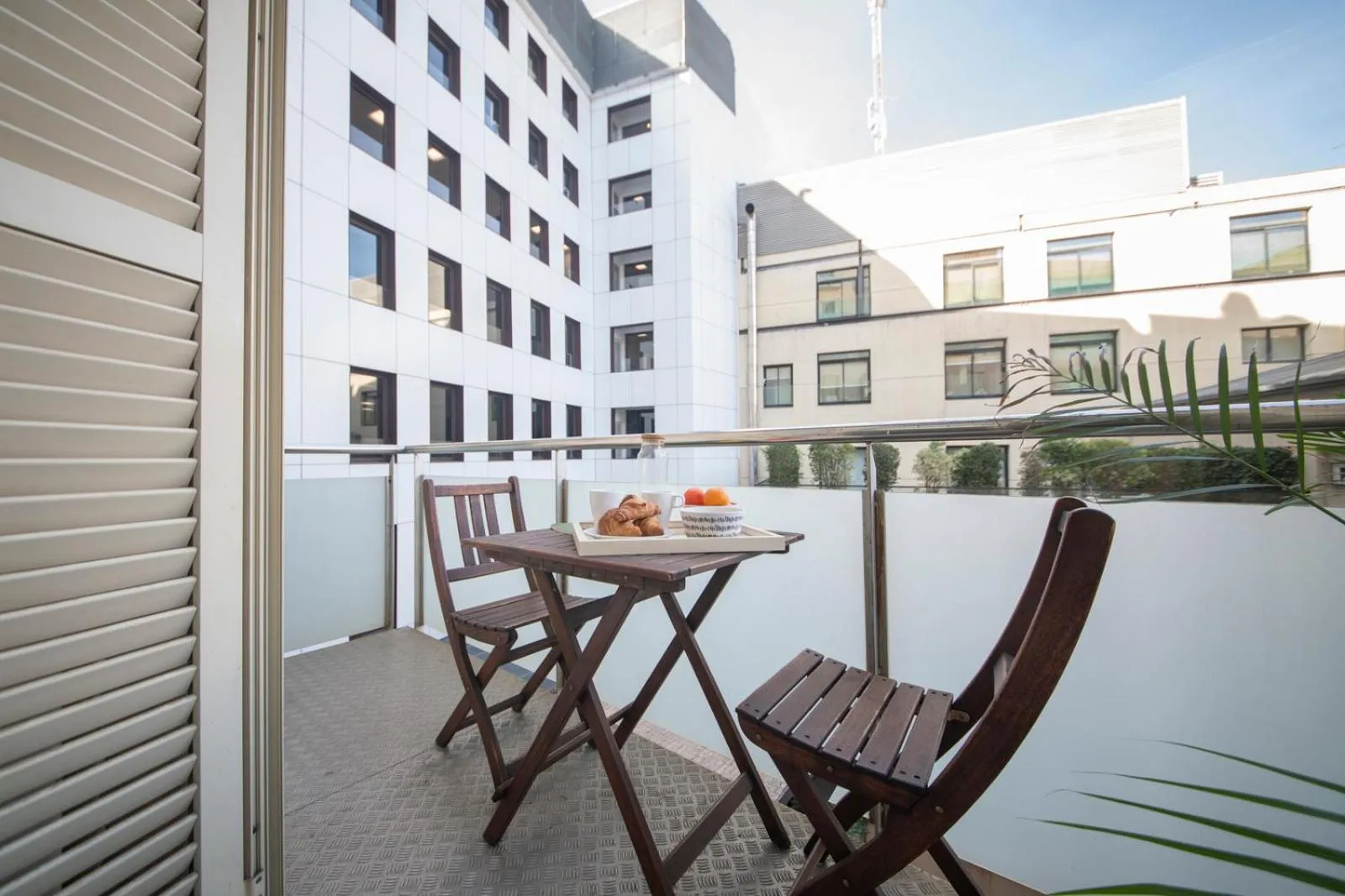 Balcony/Terrace in You Stylish City Center Apartments
