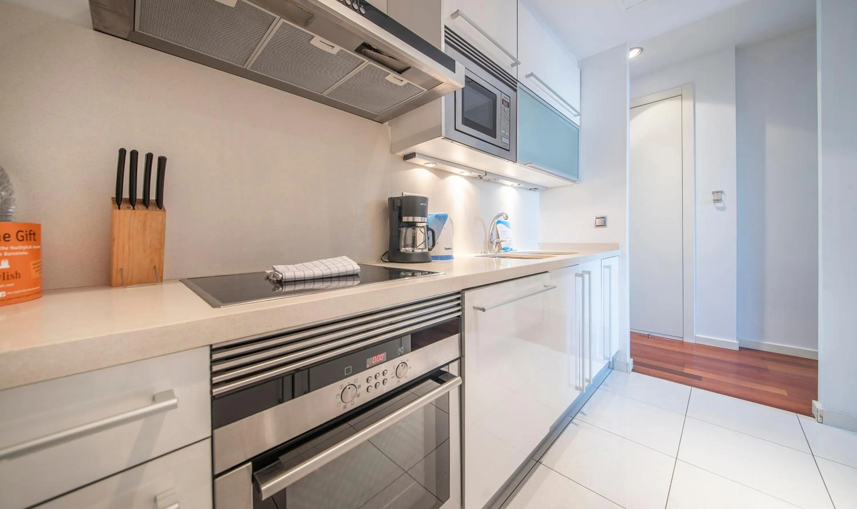 Kitchen or kitchenette in You Stylish City Center Apartments