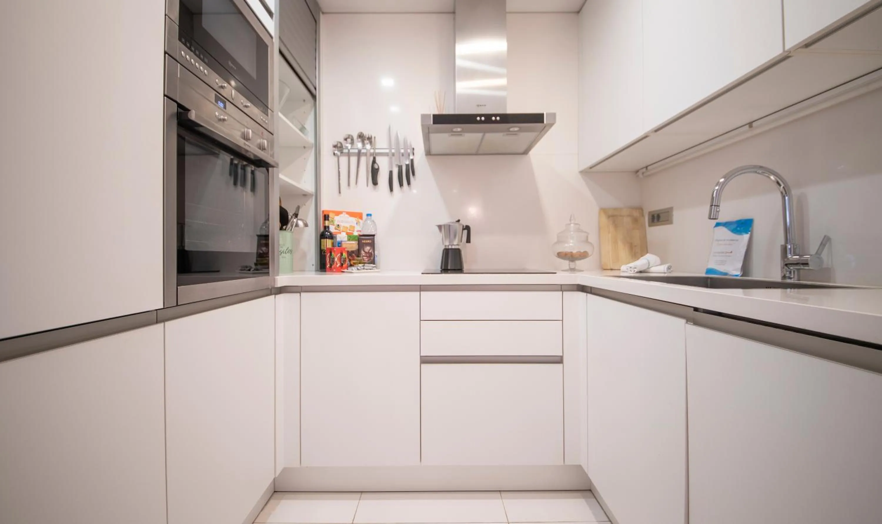 Kitchen or kitchenette in You Stylish City Center Apartments