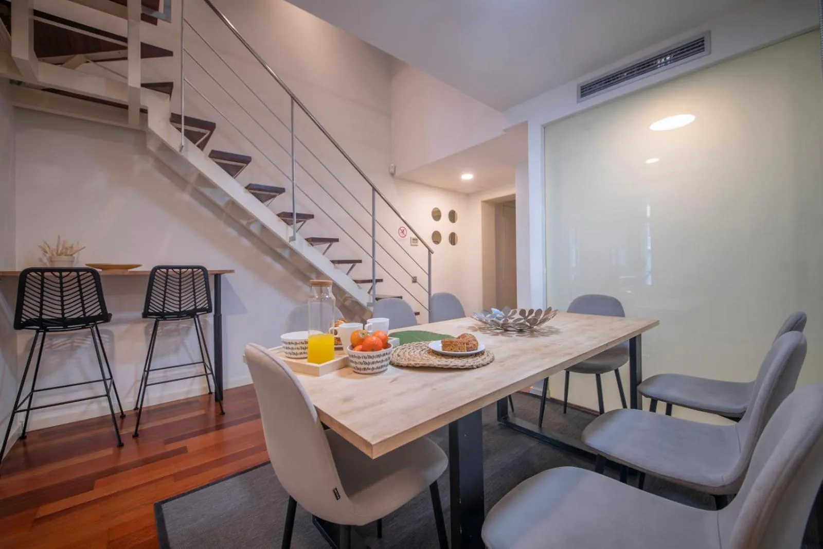 Dining area in You Stylish City Center Apartments