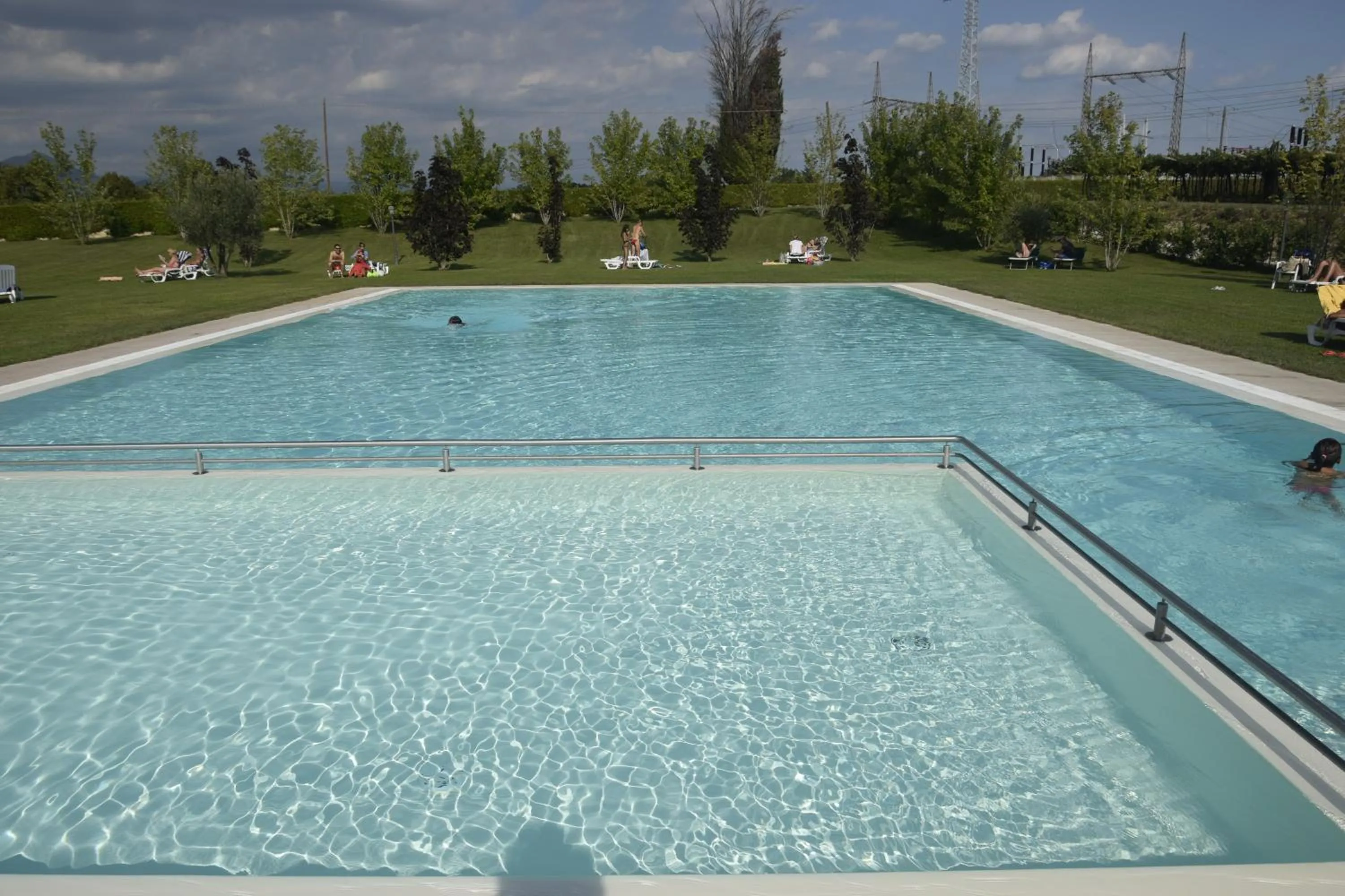 Swimming pool in Relais Corte Pontigliardo