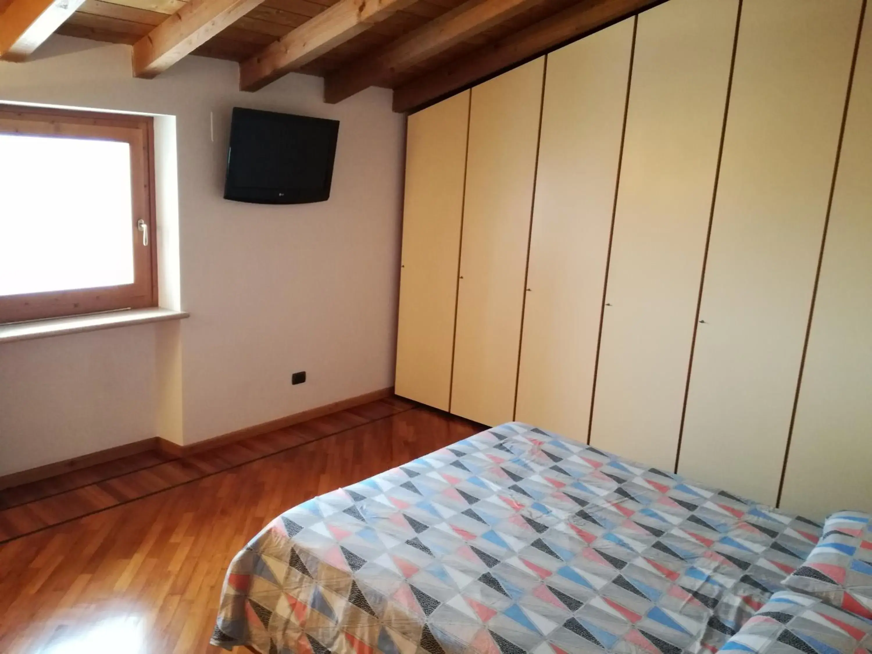 Three-Bedroom Apartment in Relais Corte Pontigliardo Three-Bedroom Apartment in Relais Corte Pontigliardo