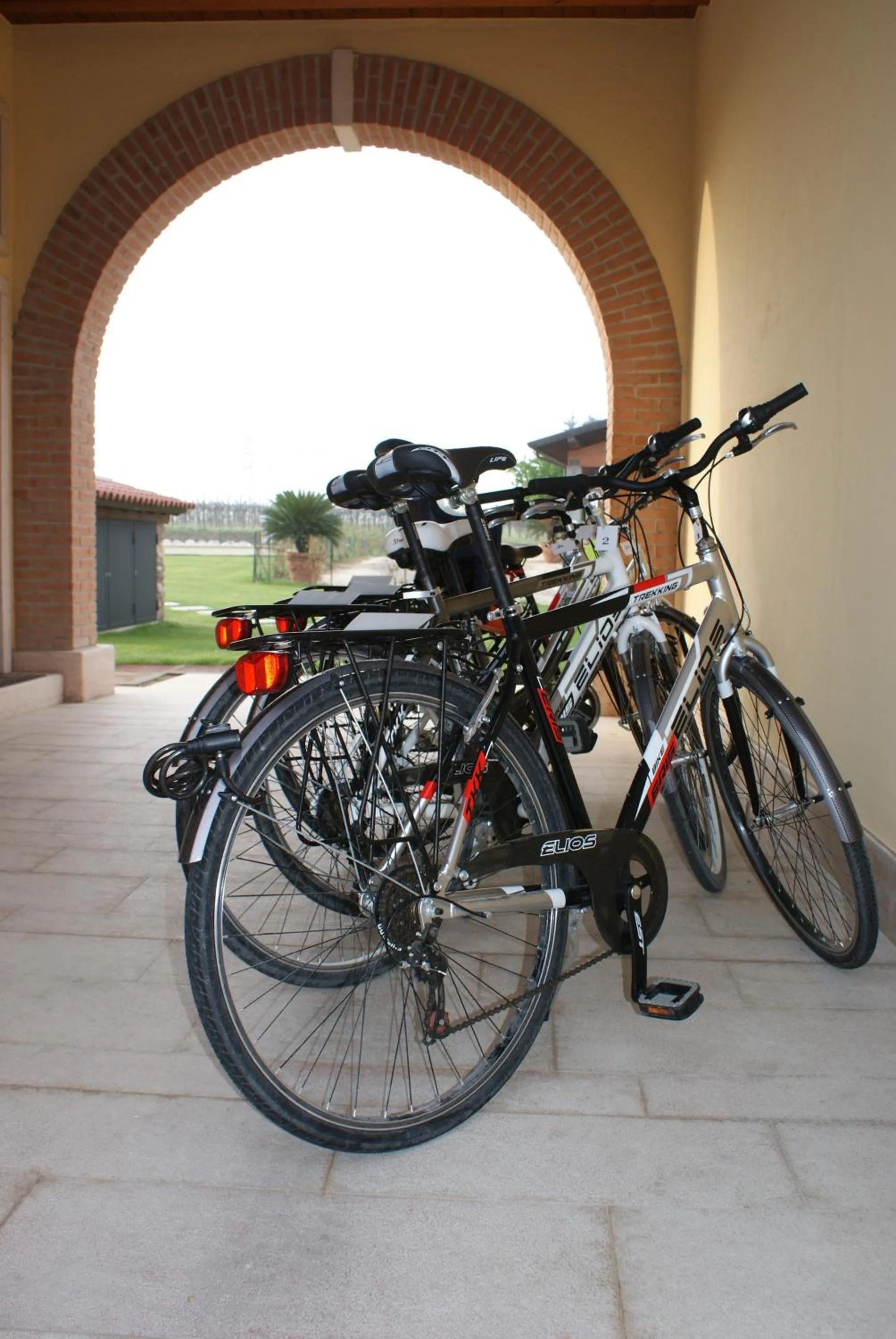 Cycling in Relais Corte Pontigliardo