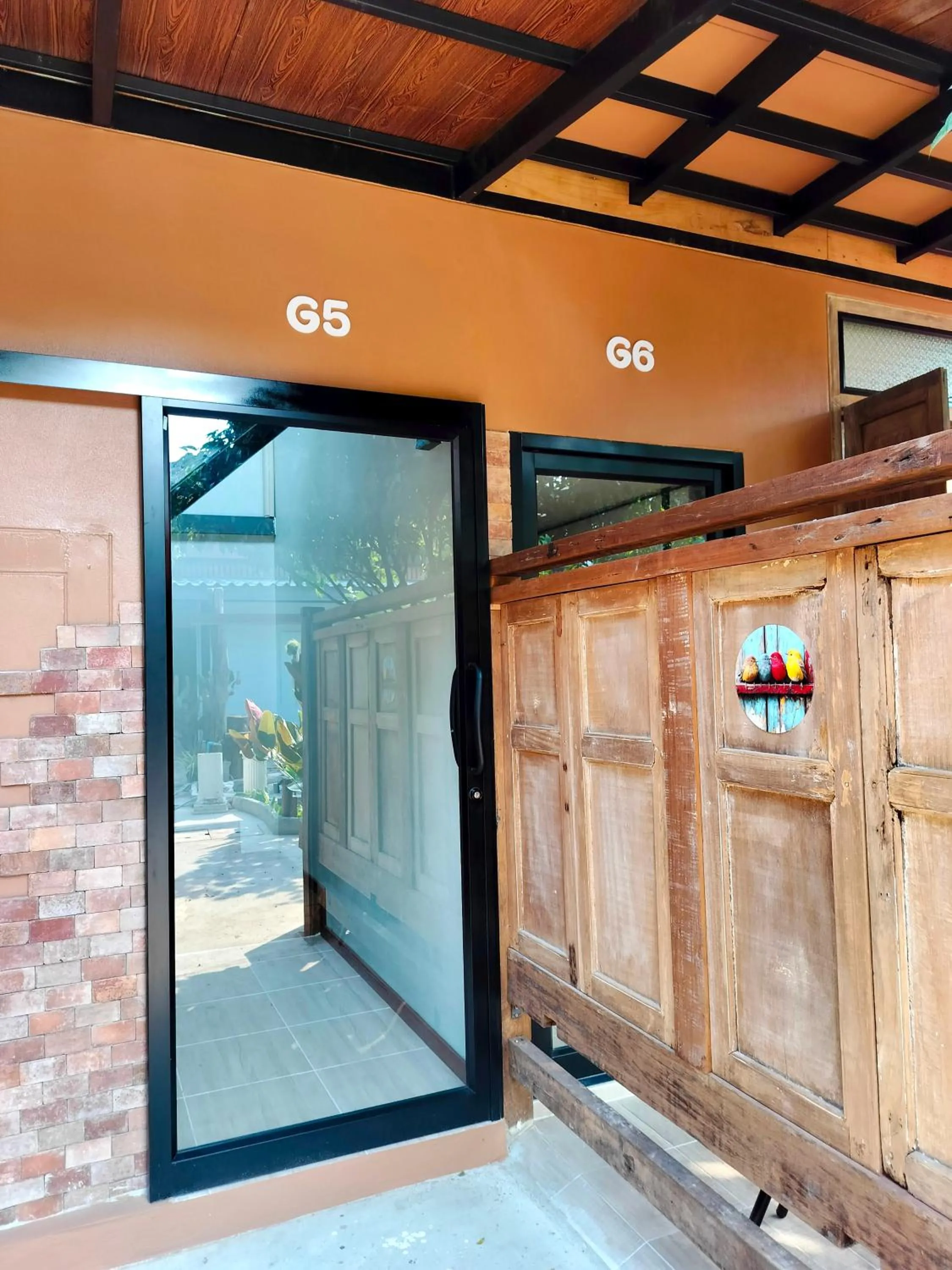 Property building in Oldy De Garden