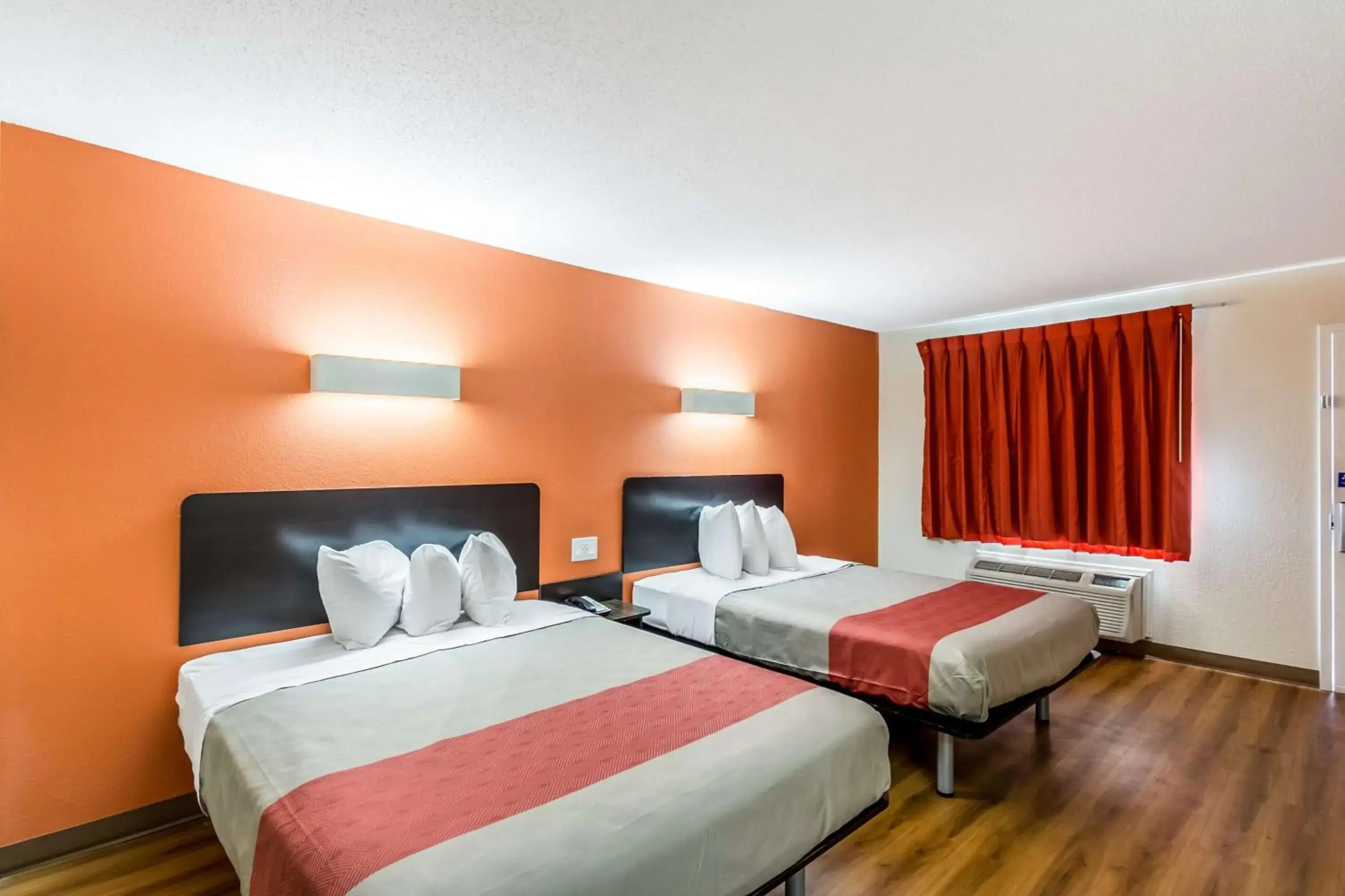 Queen Room with Two Queen Beds - Smoking in Motel 6 New Brunswick Queen Room with Two Queen Beds - Smoking in Motel 6 New Brunswick