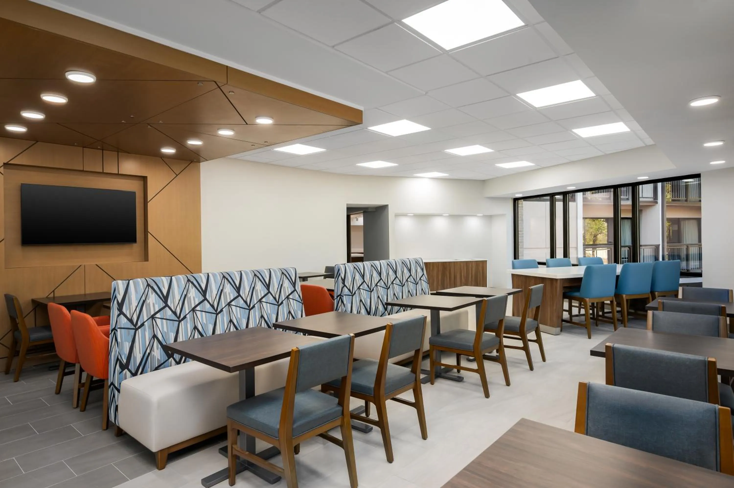 Breakfast in Holiday Inn Express Hilton Head Island by IHG