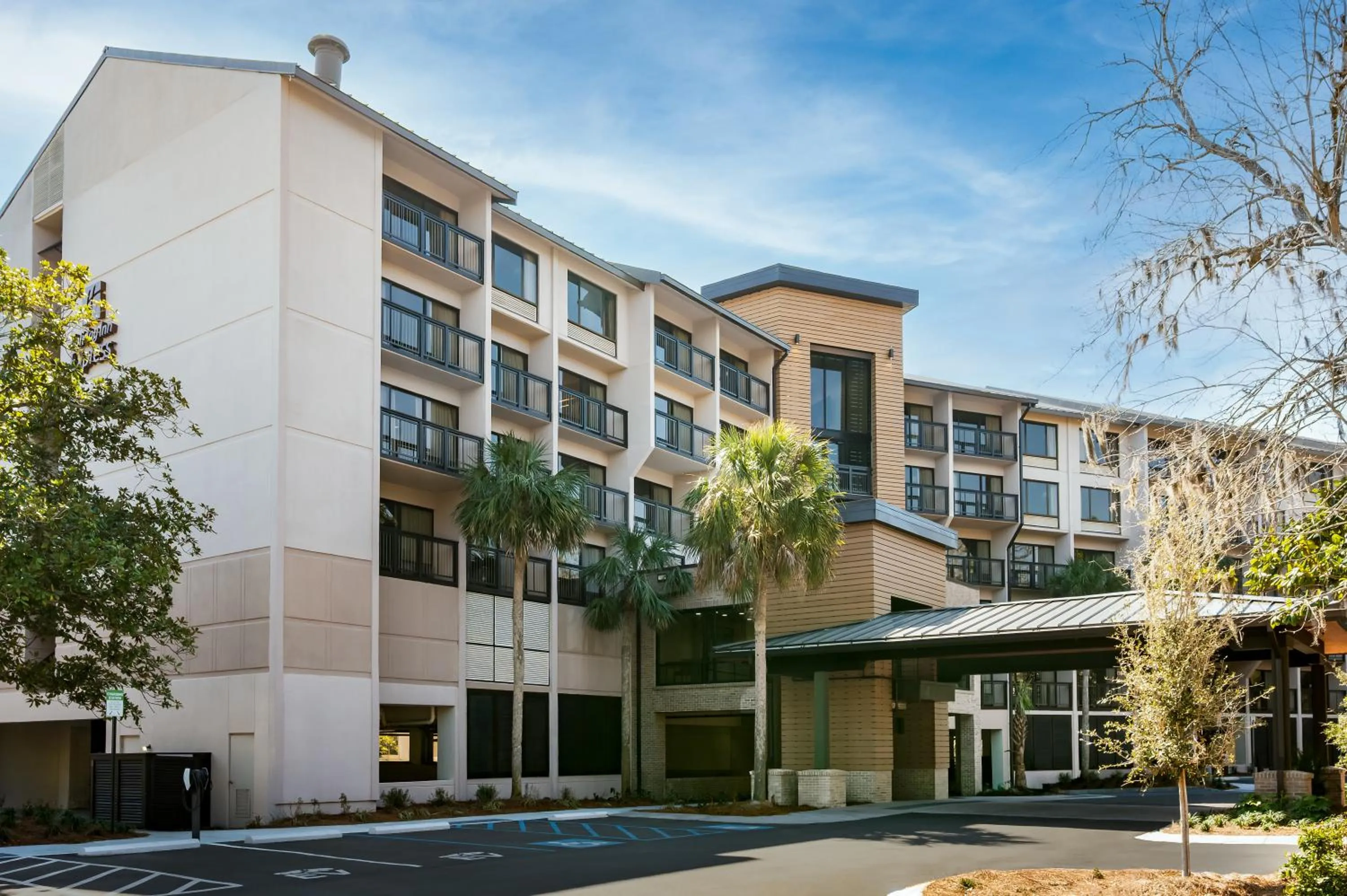 Property building in Holiday Inn Express Hilton Head Island by IHG