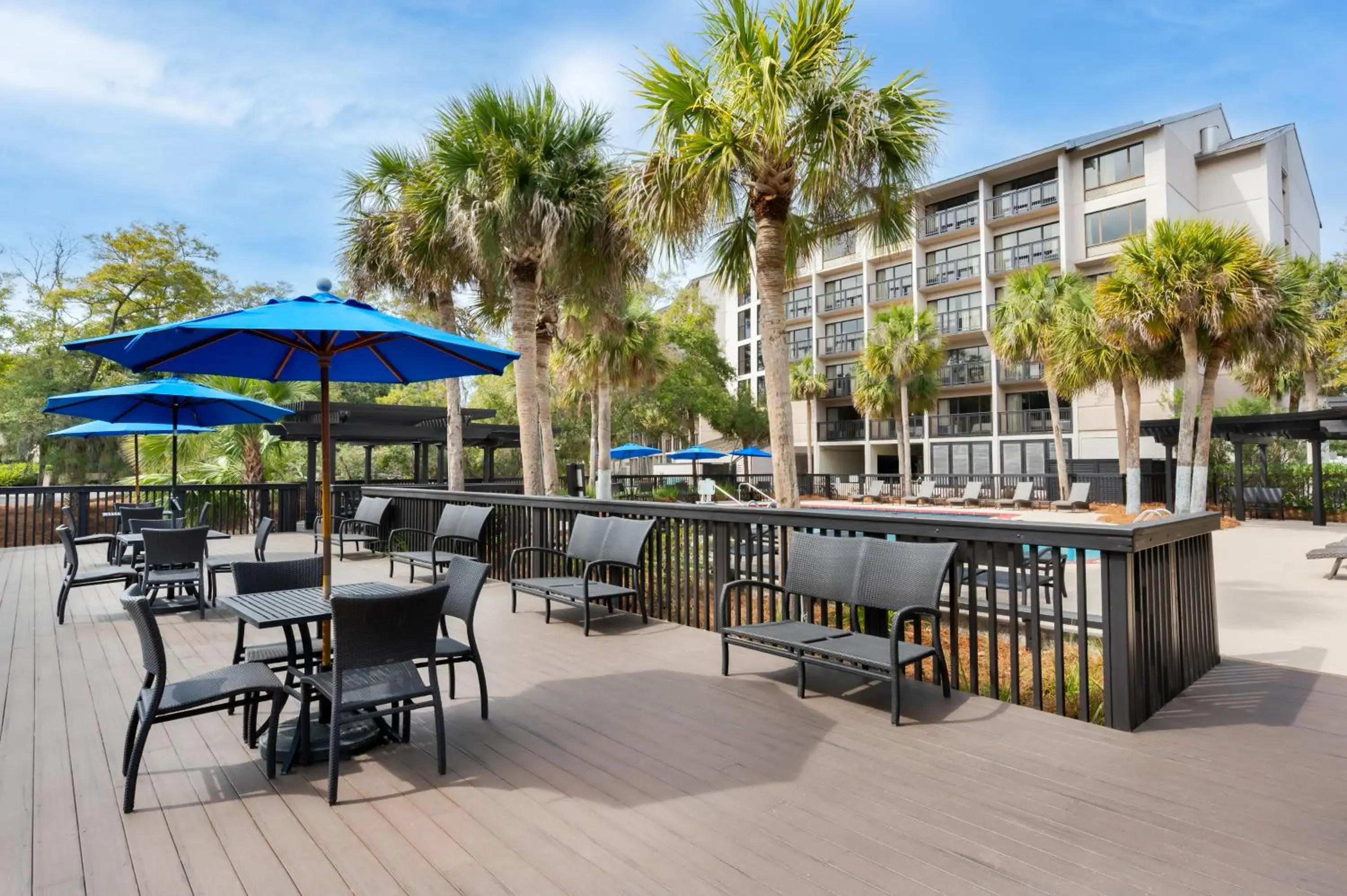 Property building in Holiday Inn Express Hilton Head Island by IHG Property building in Holiday Inn Express Hilton Head Island by IHG