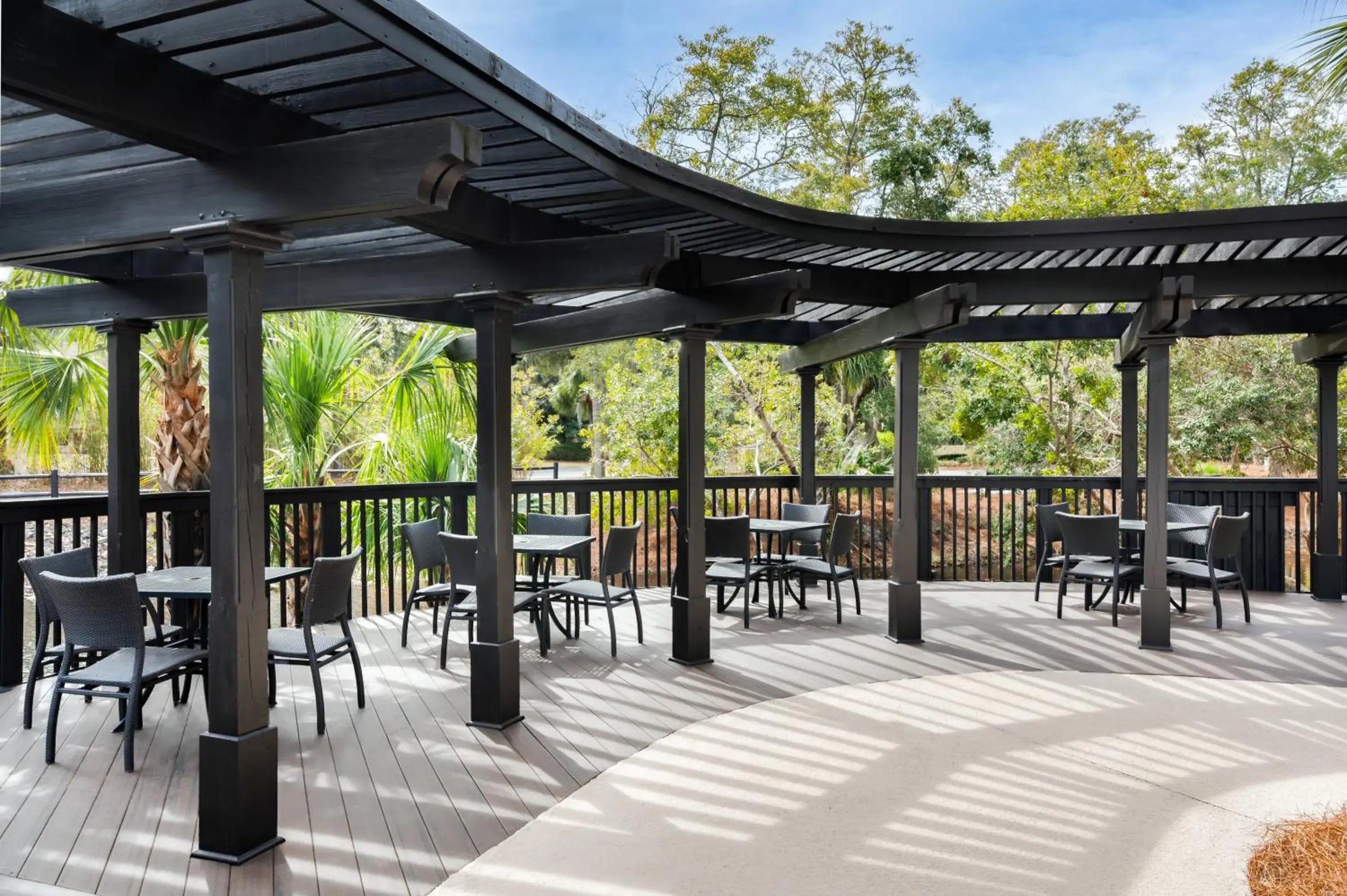 Property building in Holiday Inn Express Hilton Head Island by IHG Property building in Holiday Inn Express Hilton Head Island by IHG