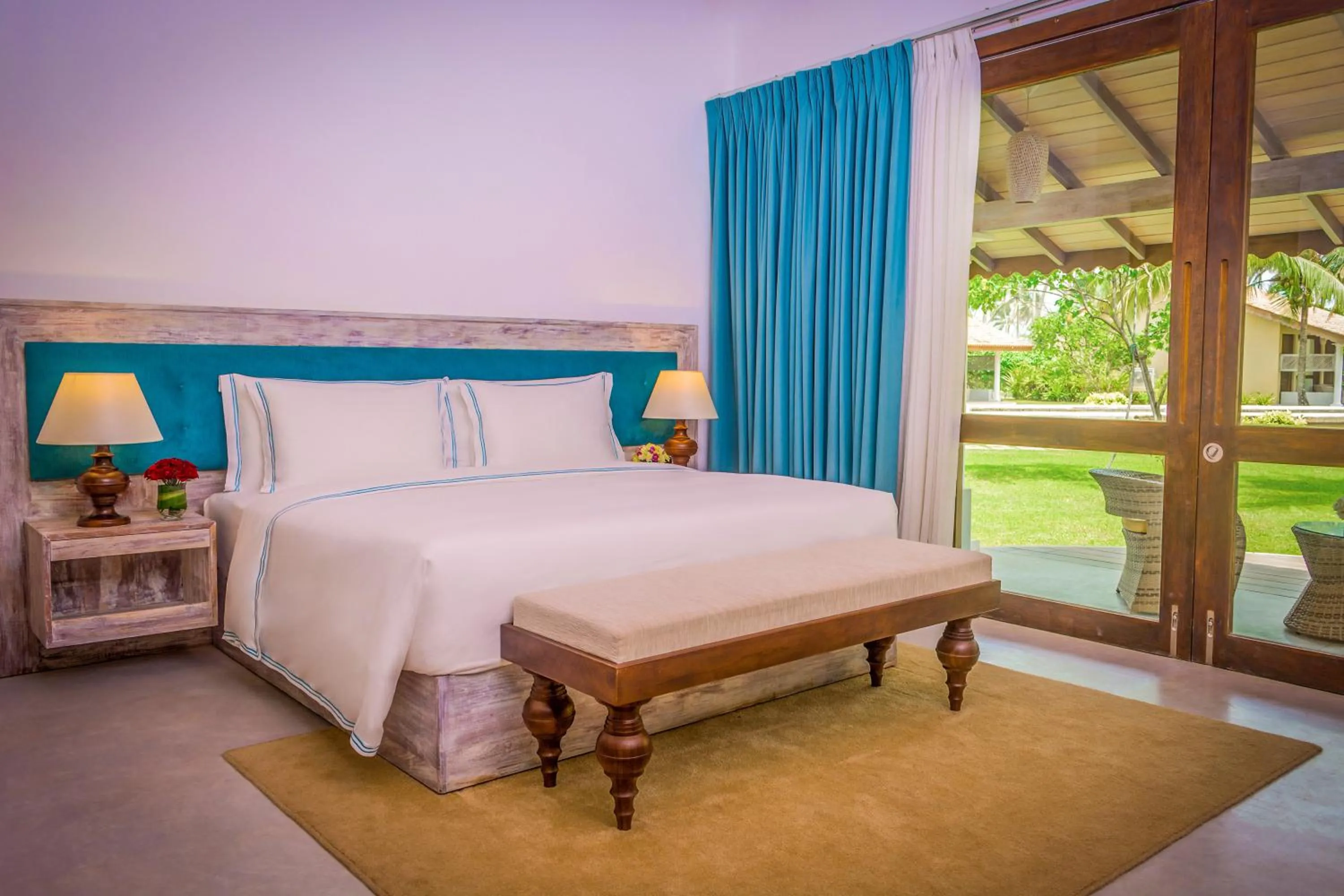 Bed in The Villas, Wadduwa