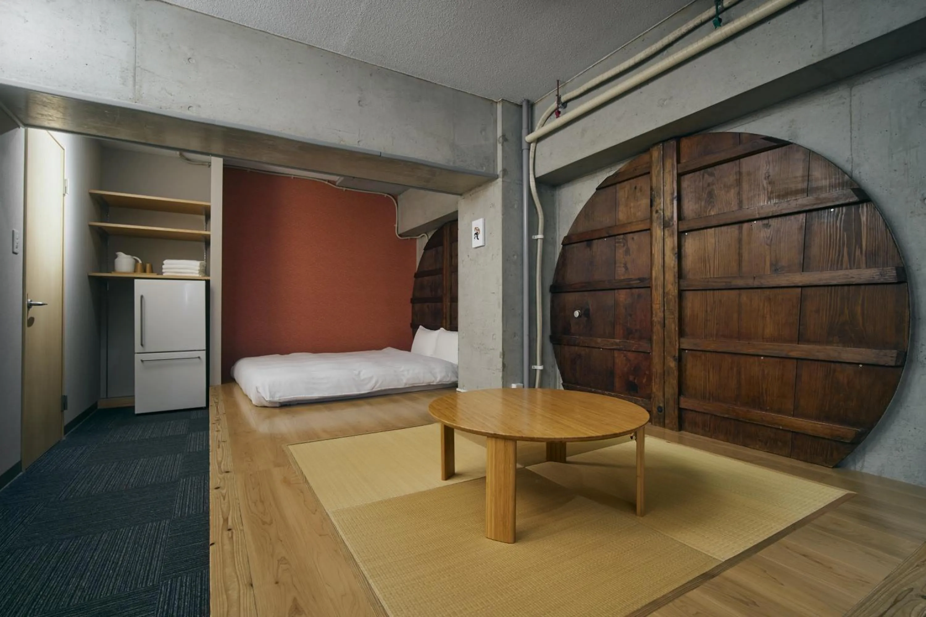 Common de - Hostel & Bar