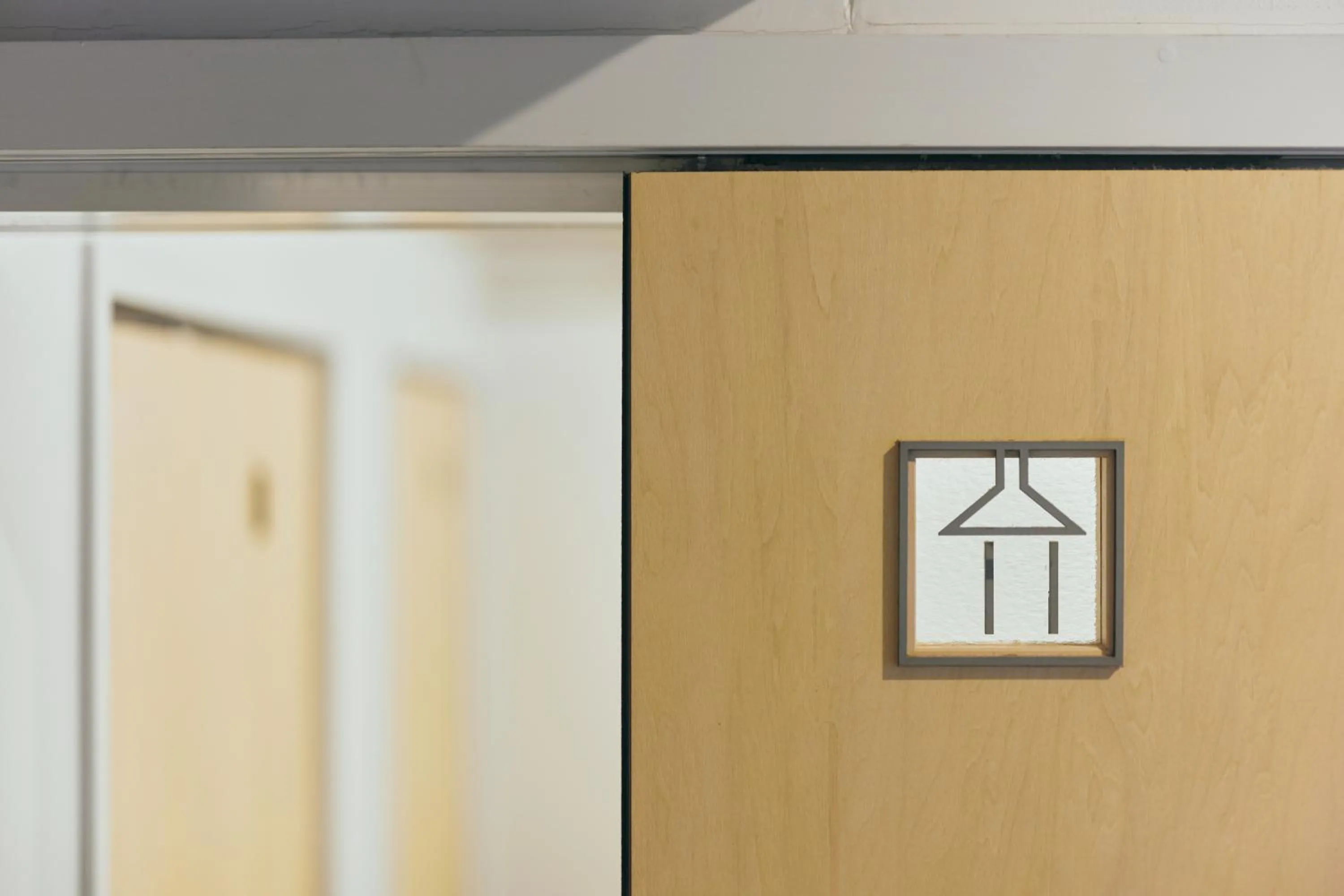 Common de - Hostel & Bar