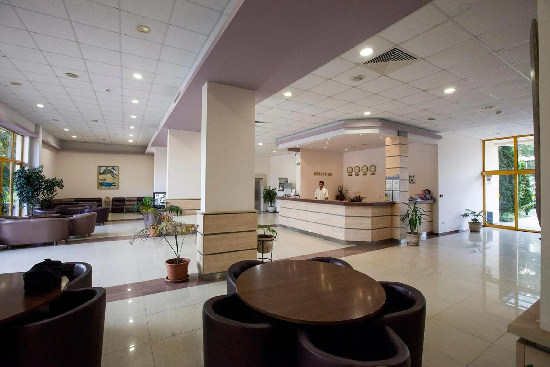 Lobby or reception in Continental Park Hotel