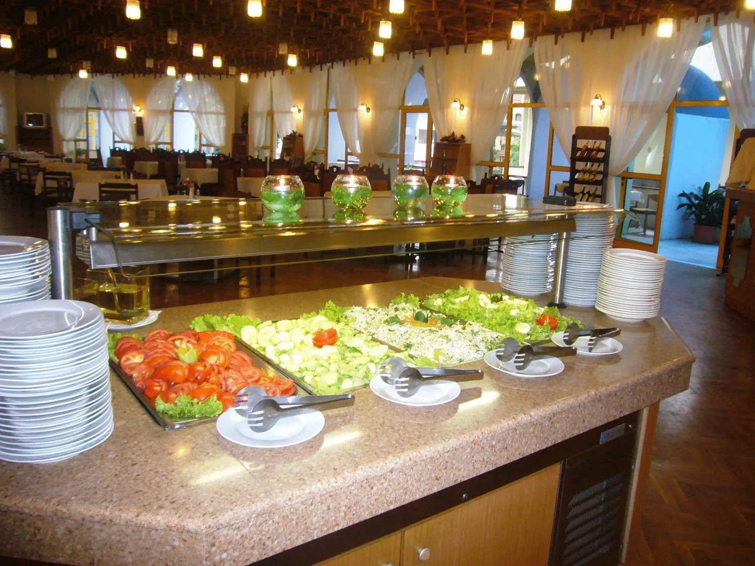 Food in Continental Park Hotel