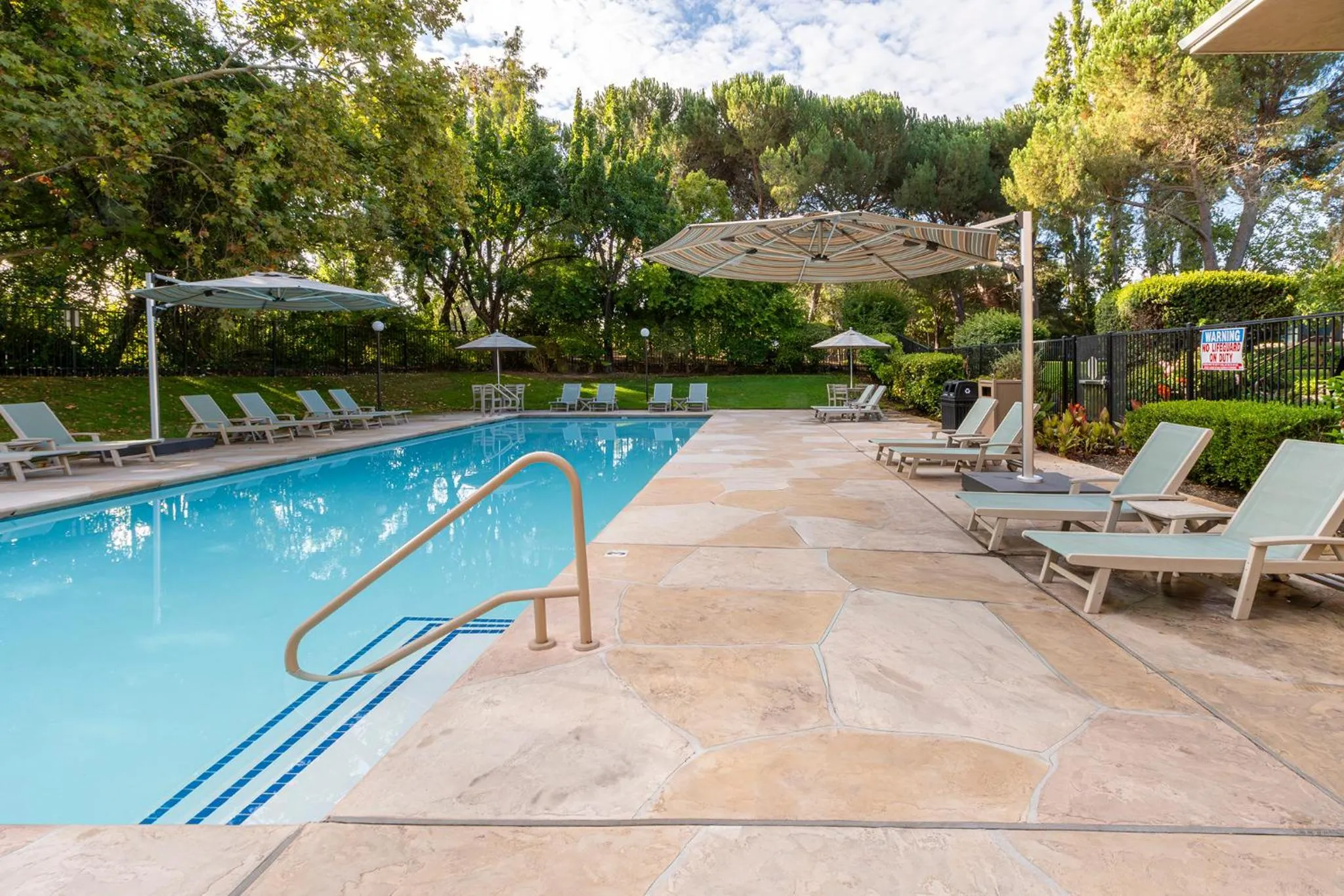 Swimming pool in RiverPointe Napa Valley Resort