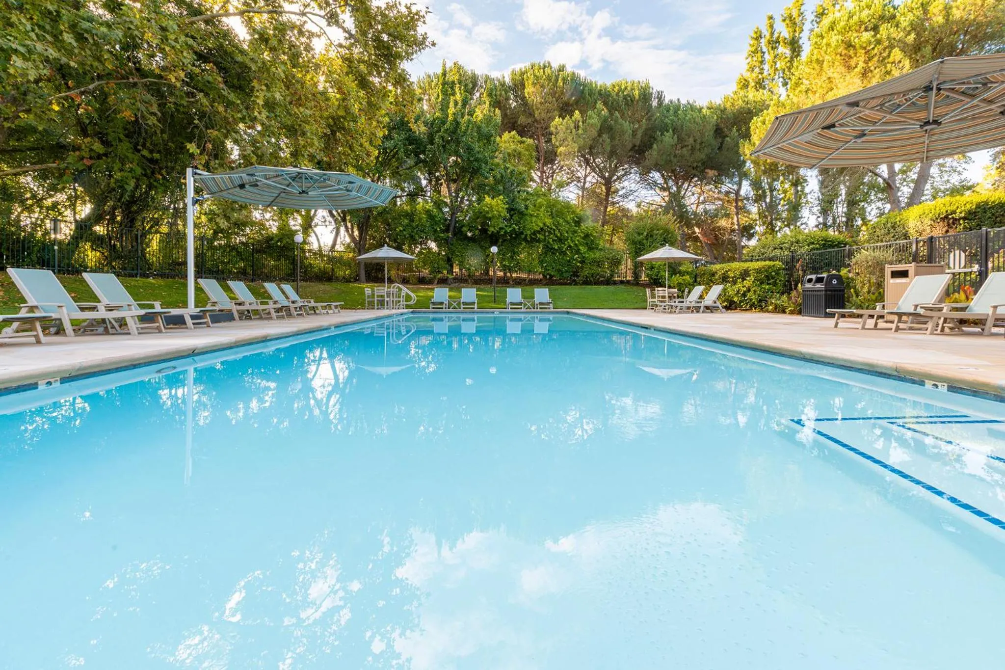 Swimming pool in RiverPointe Napa Valley Resort
