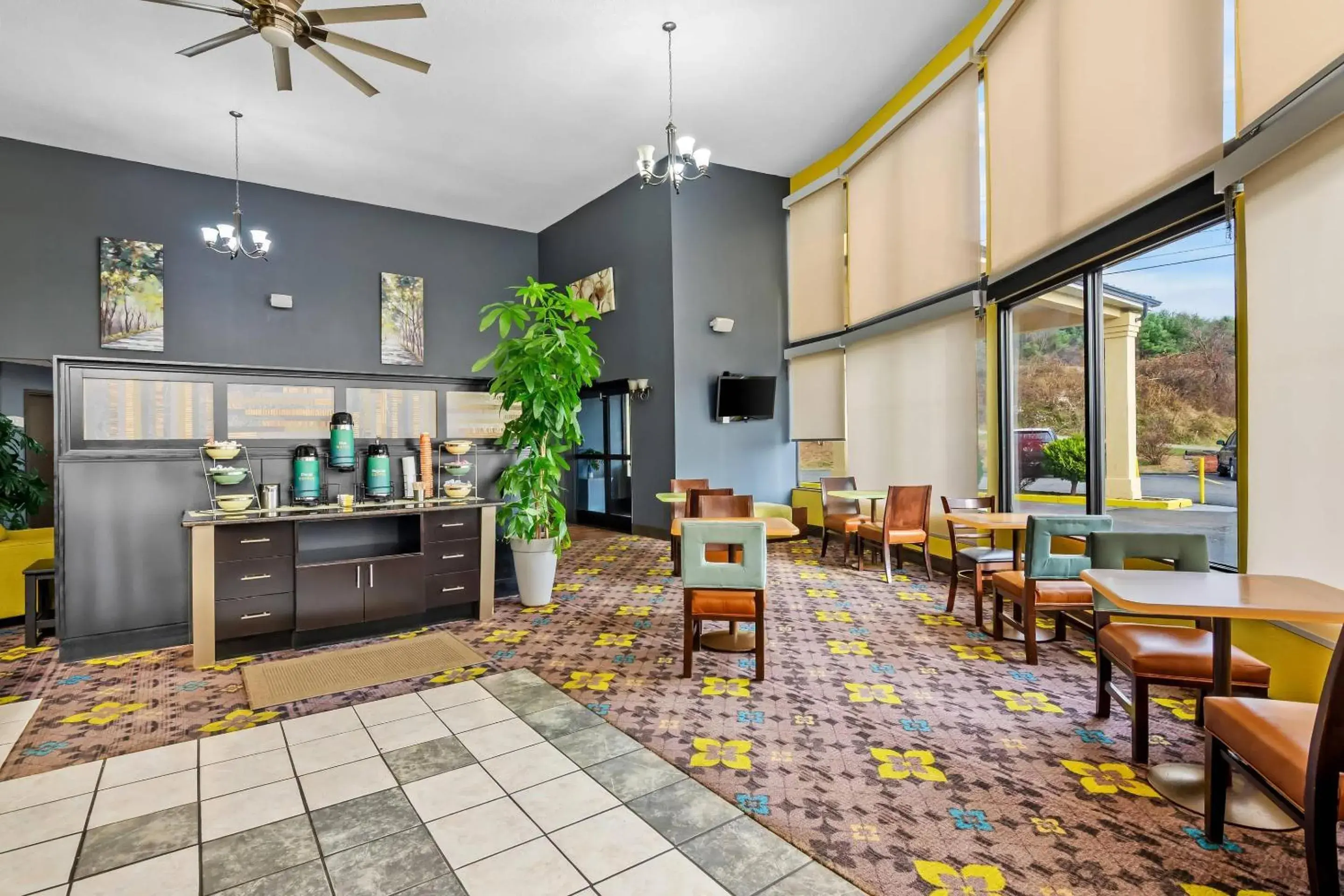 Breakfast in Quality Inn Hillsville Breakfast in Quality Inn Hillsville