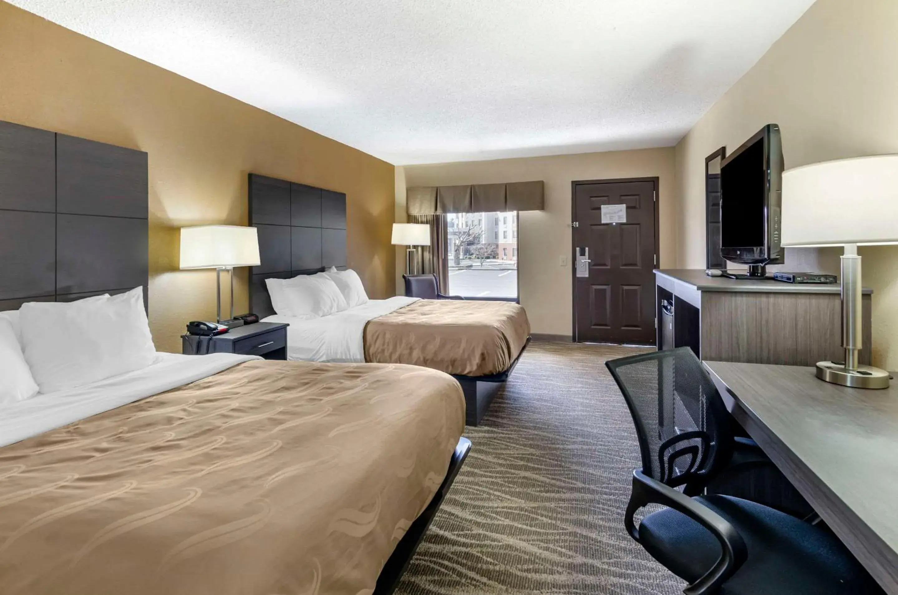 Bedroom, Bed in Quality Inn Hillsville Bedroom, Bed in Quality Inn Hillsville