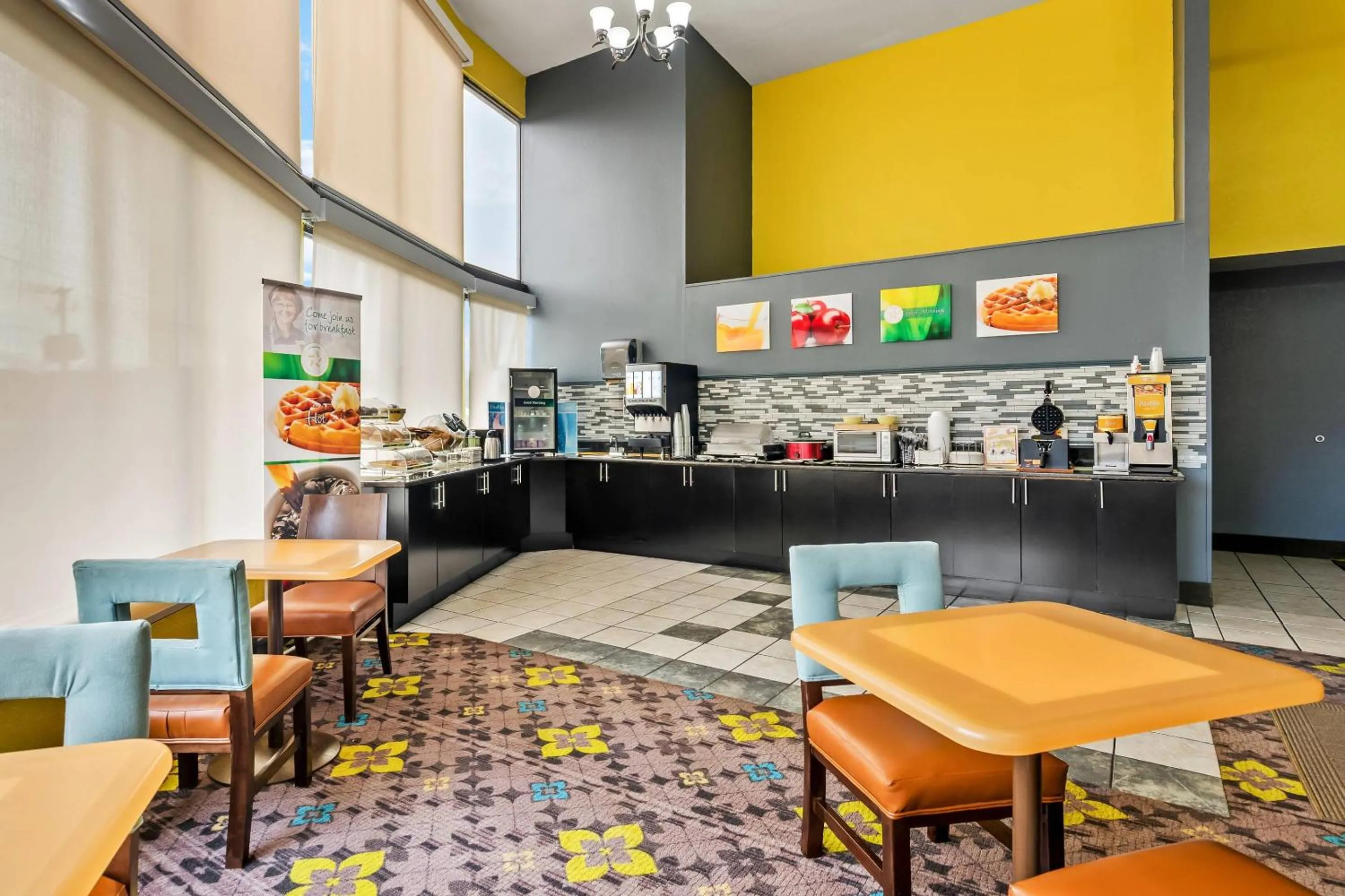 Breakfast in Quality Inn Hillsville