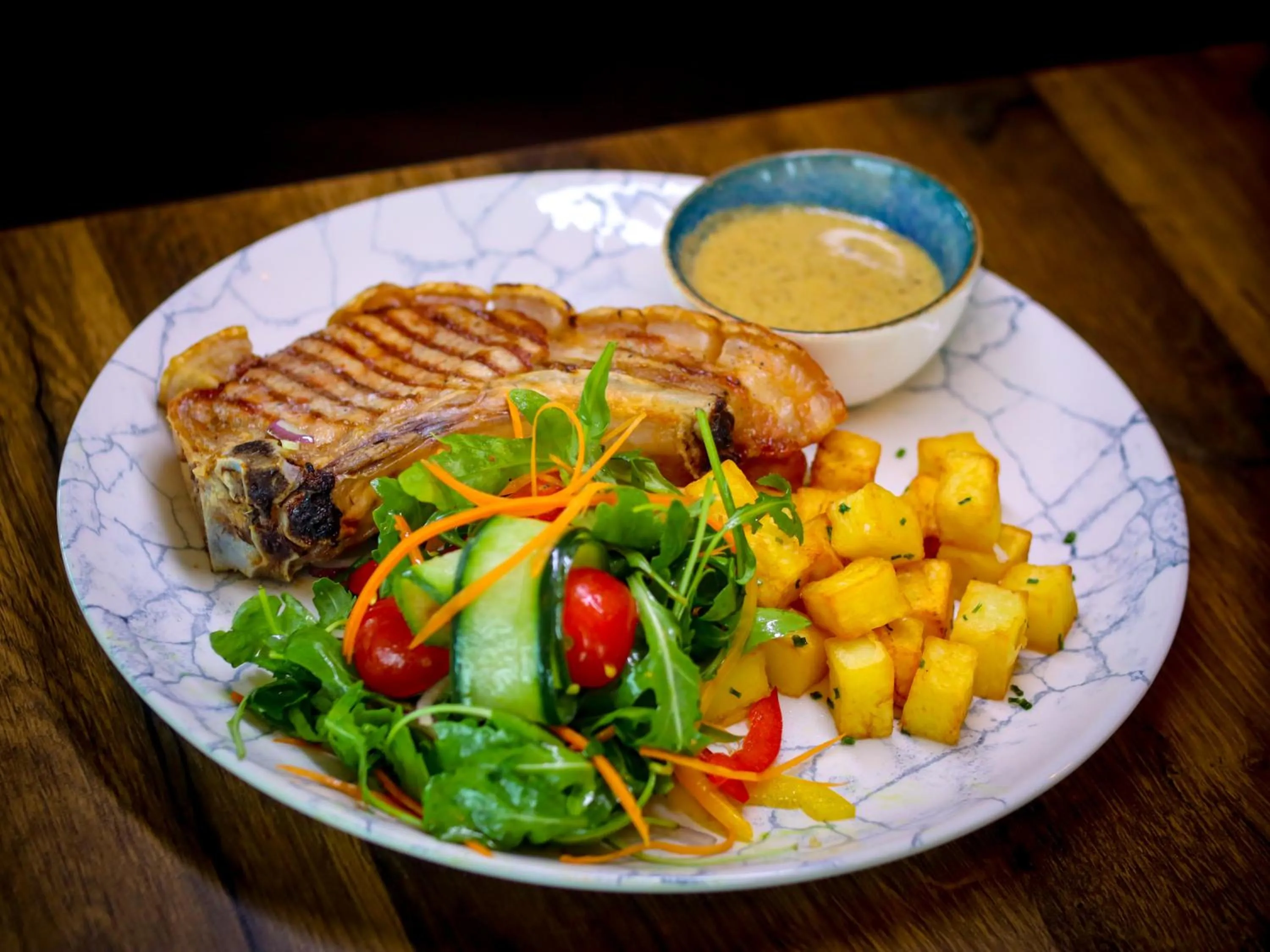 Food in Ommaroo Hotel