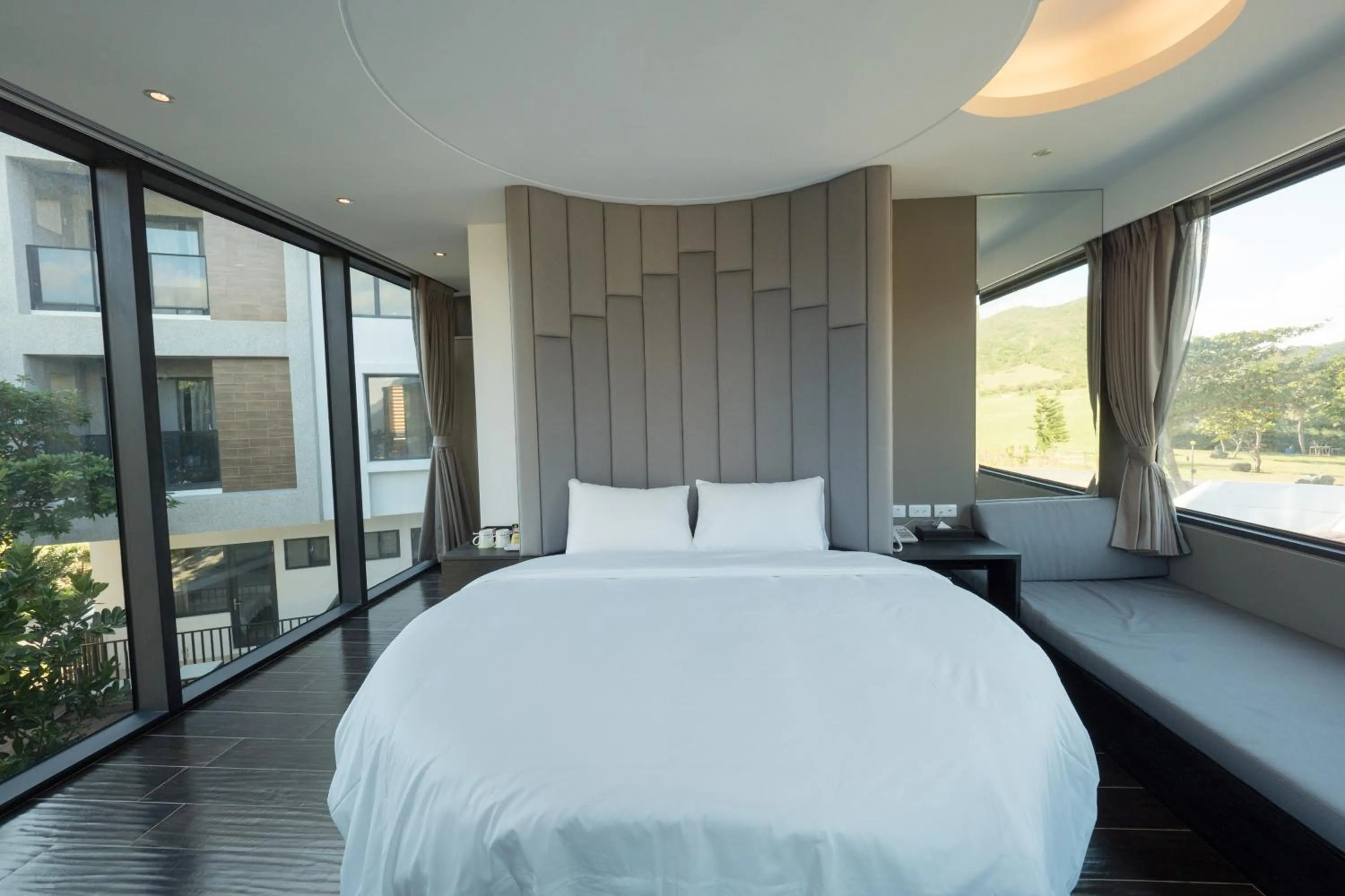 King Room with Mountain View in Okra Villa