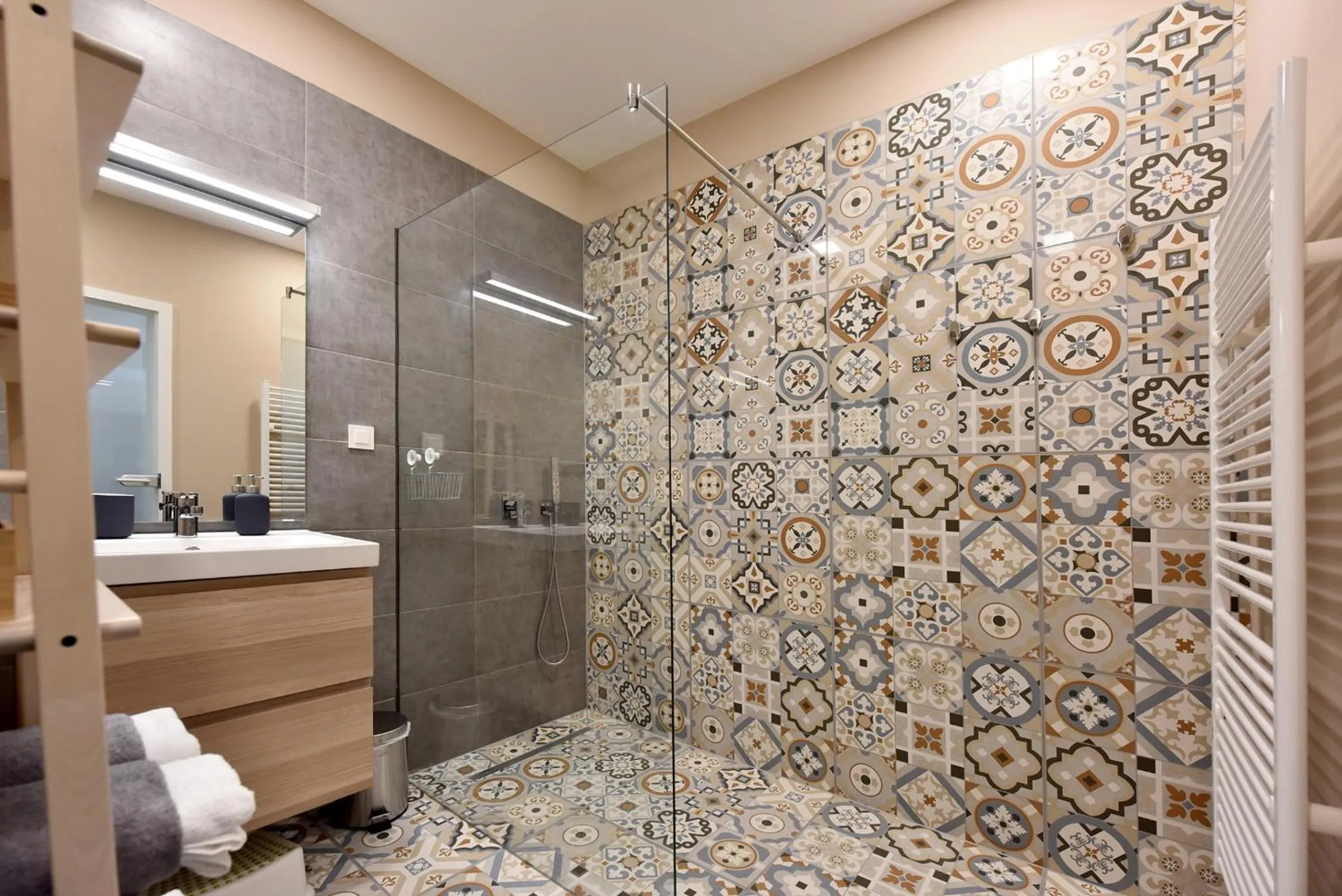 Shower in Apartment Tivoli Park