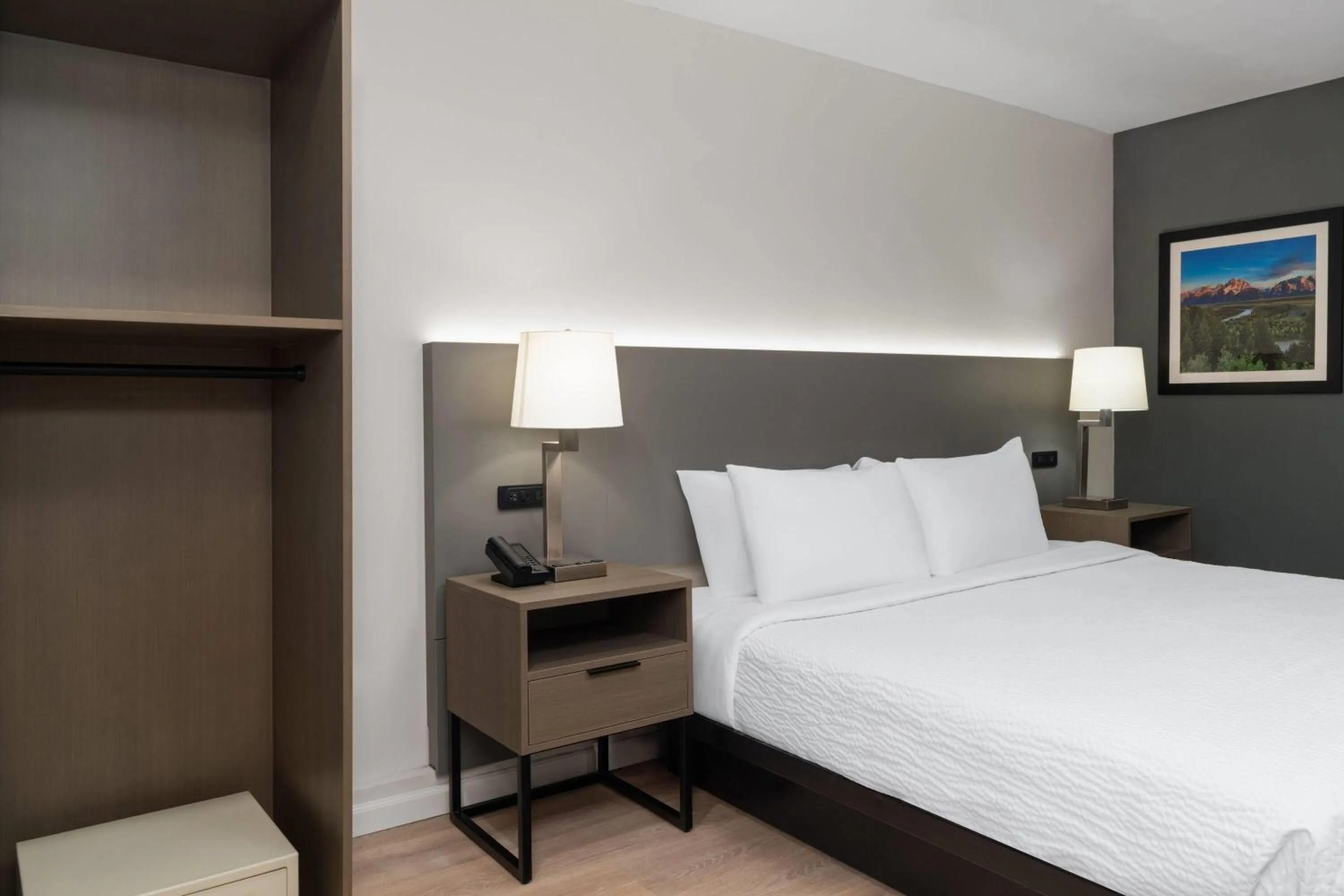 Photo of the whole room, Bed in Baymont by Wyndham Rock Springs