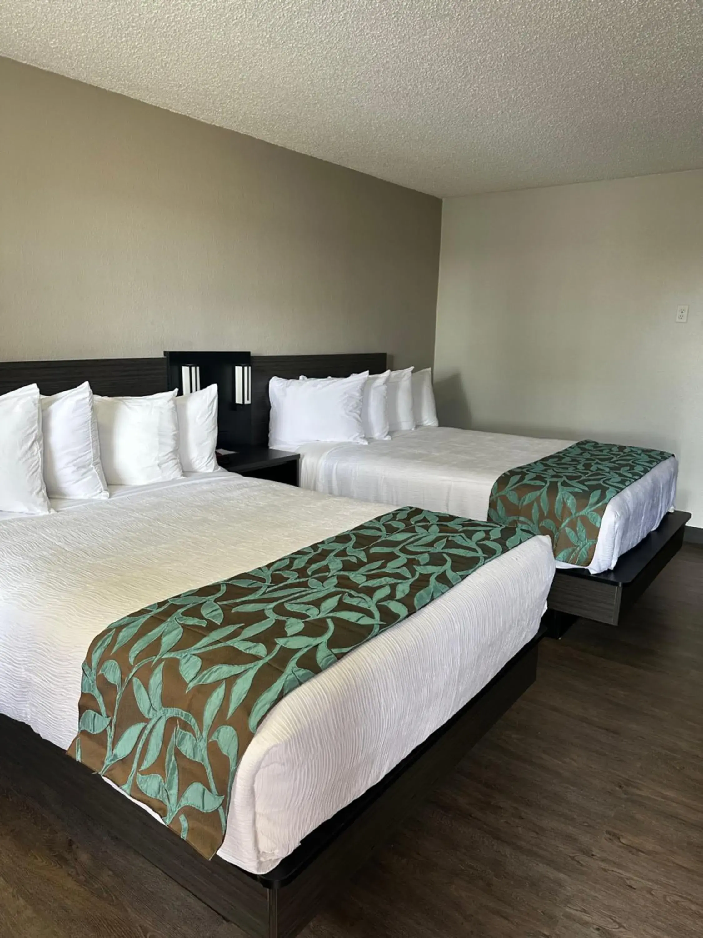 Bed in Baymont by Wyndham Deming Bed in Baymont by Wyndham Deming