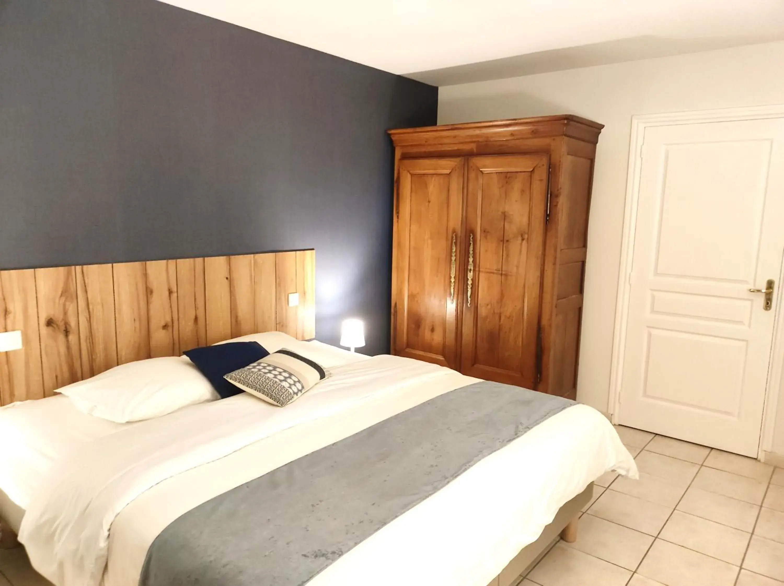 Superior Double or Twin Room with Garden View in La Minoterie Superior Double or Twin Room with Garden View in La Minoterie