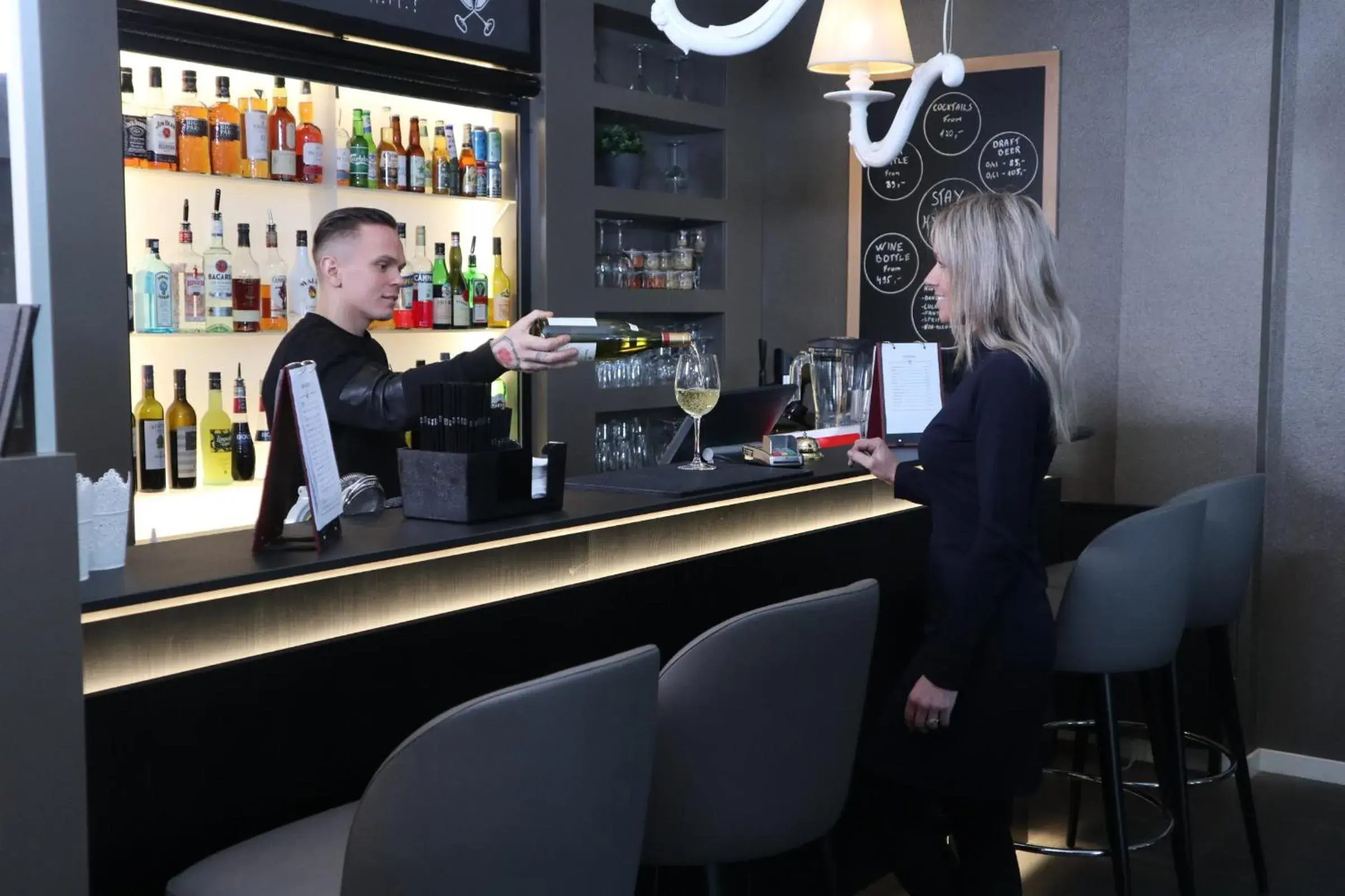 Lounge or bar in Clarion Collection Hotel Skagen Brygge Lounge or bar in Clarion Collection Hotel Skagen Brygge