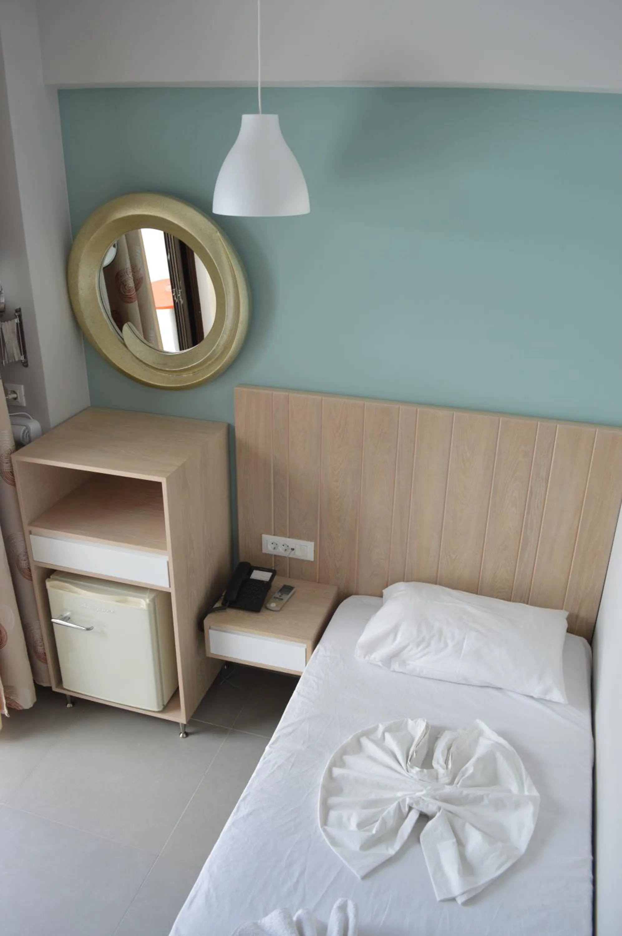 Bed in Catherine Hotel