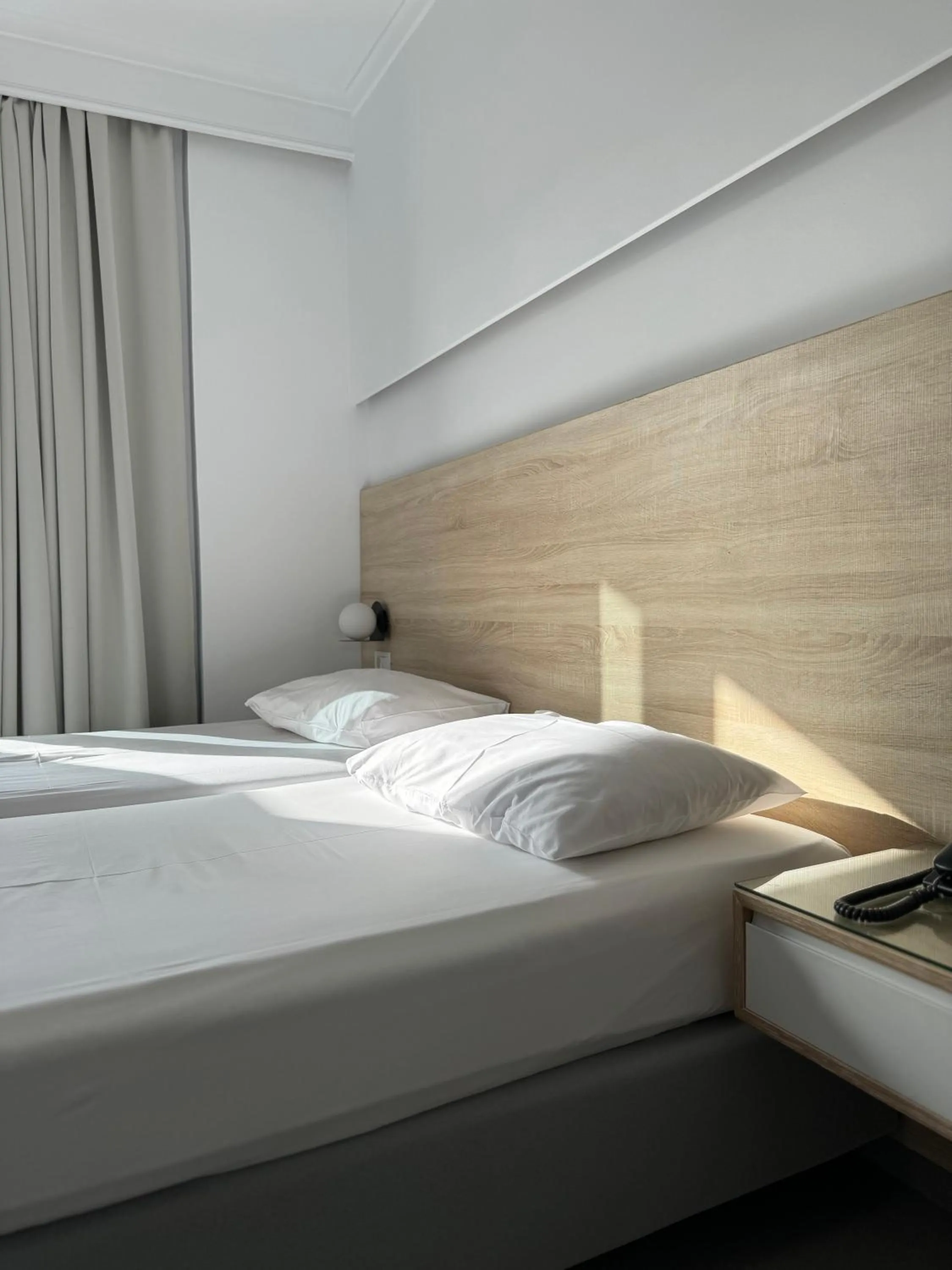 Bed in Catherine Hotel