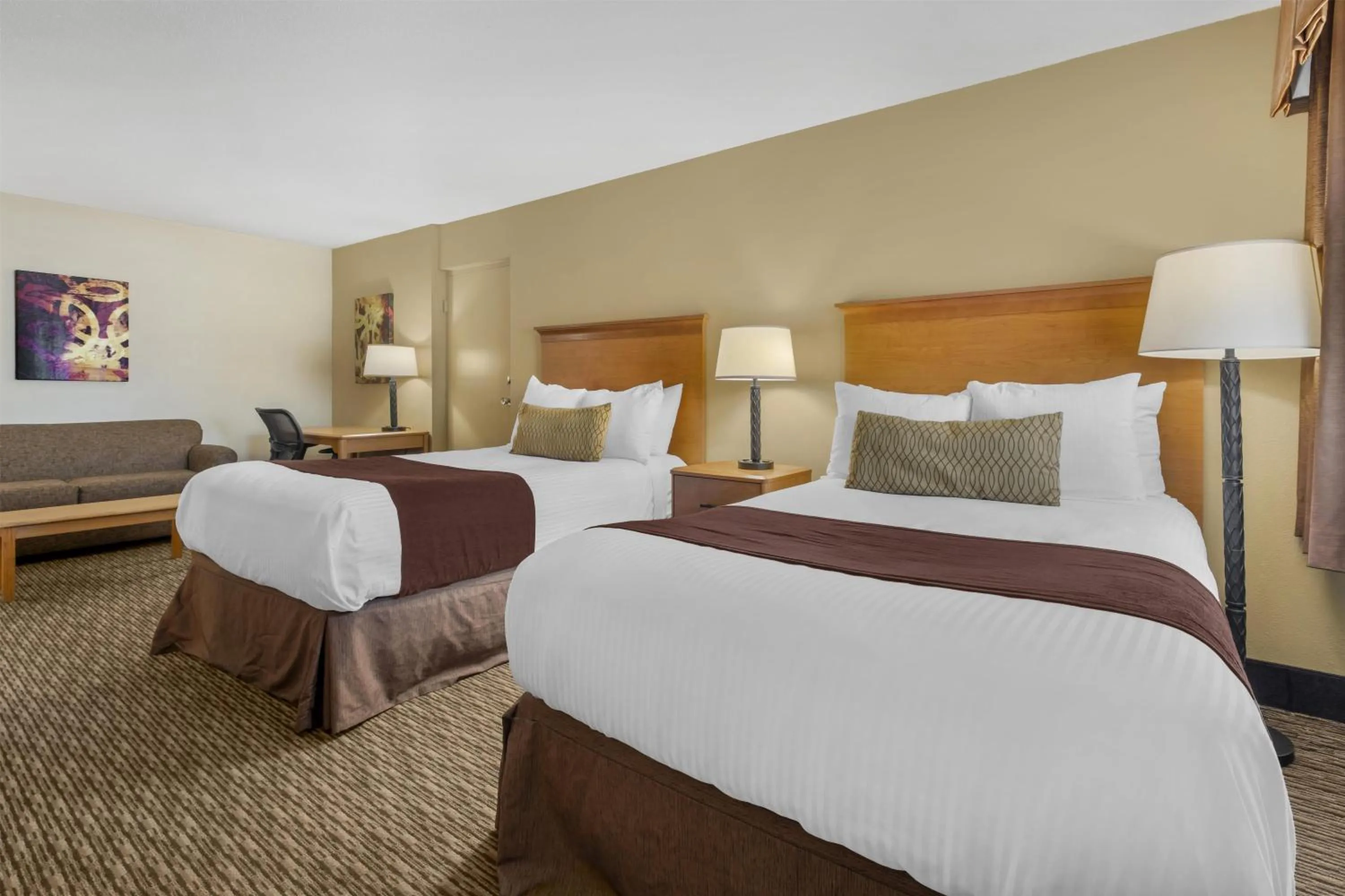 Bedroom, Bed in Best Western Winchester Hotel