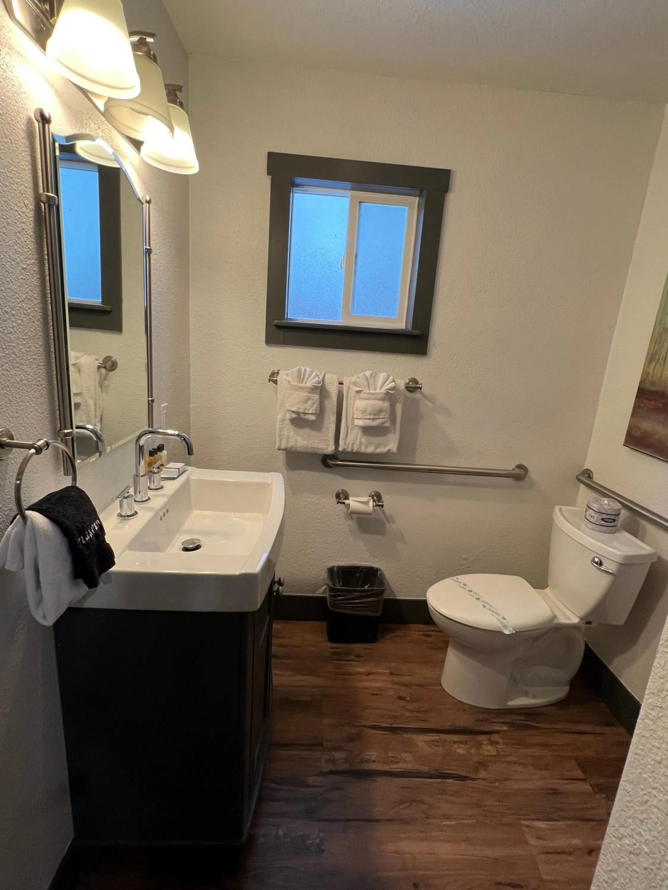 Bathroom in Heavenly Inn Lake Tahoe