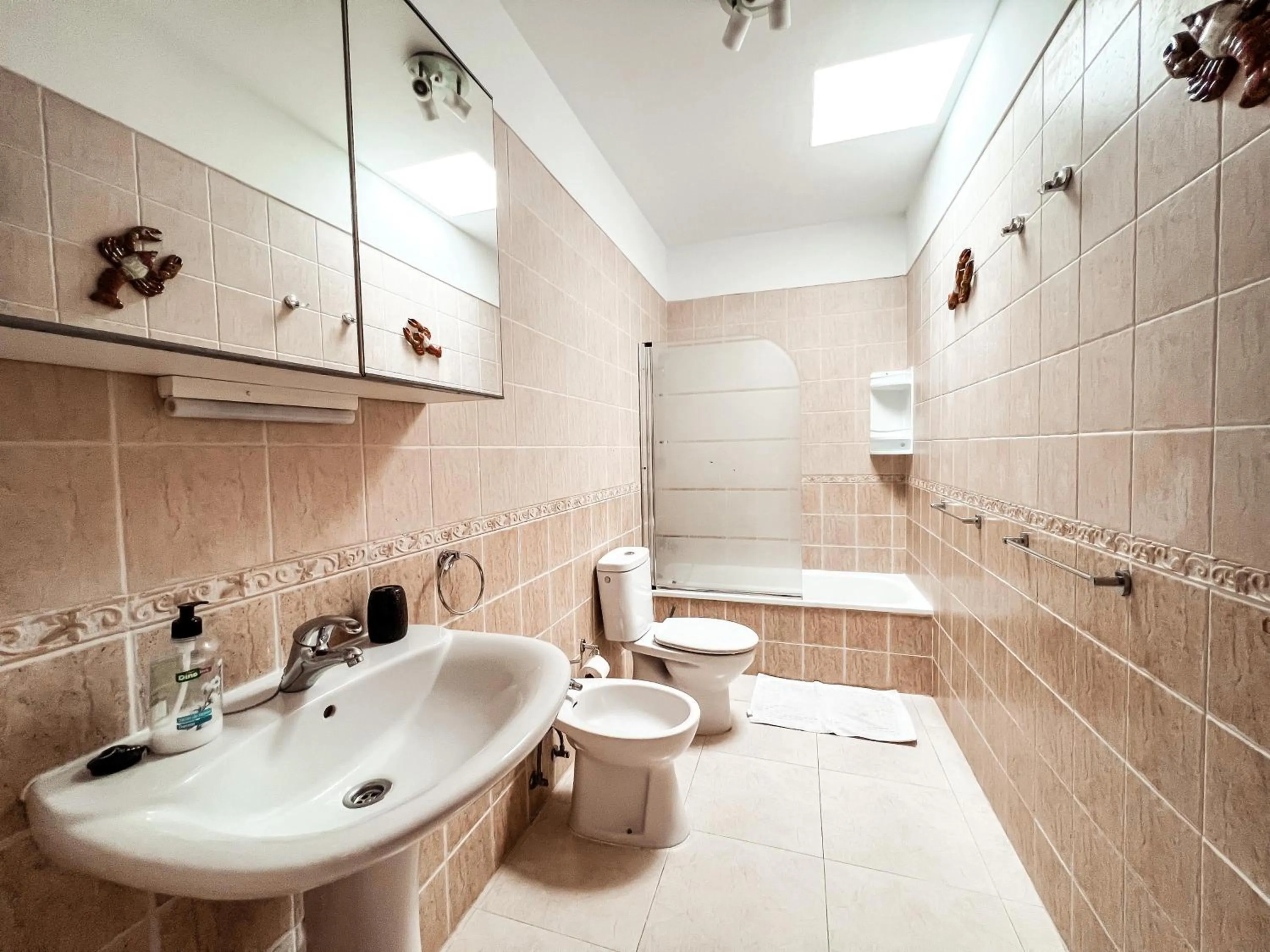 Property building in Townhouse with AC in Callao Salvaje, Sonia, CS148