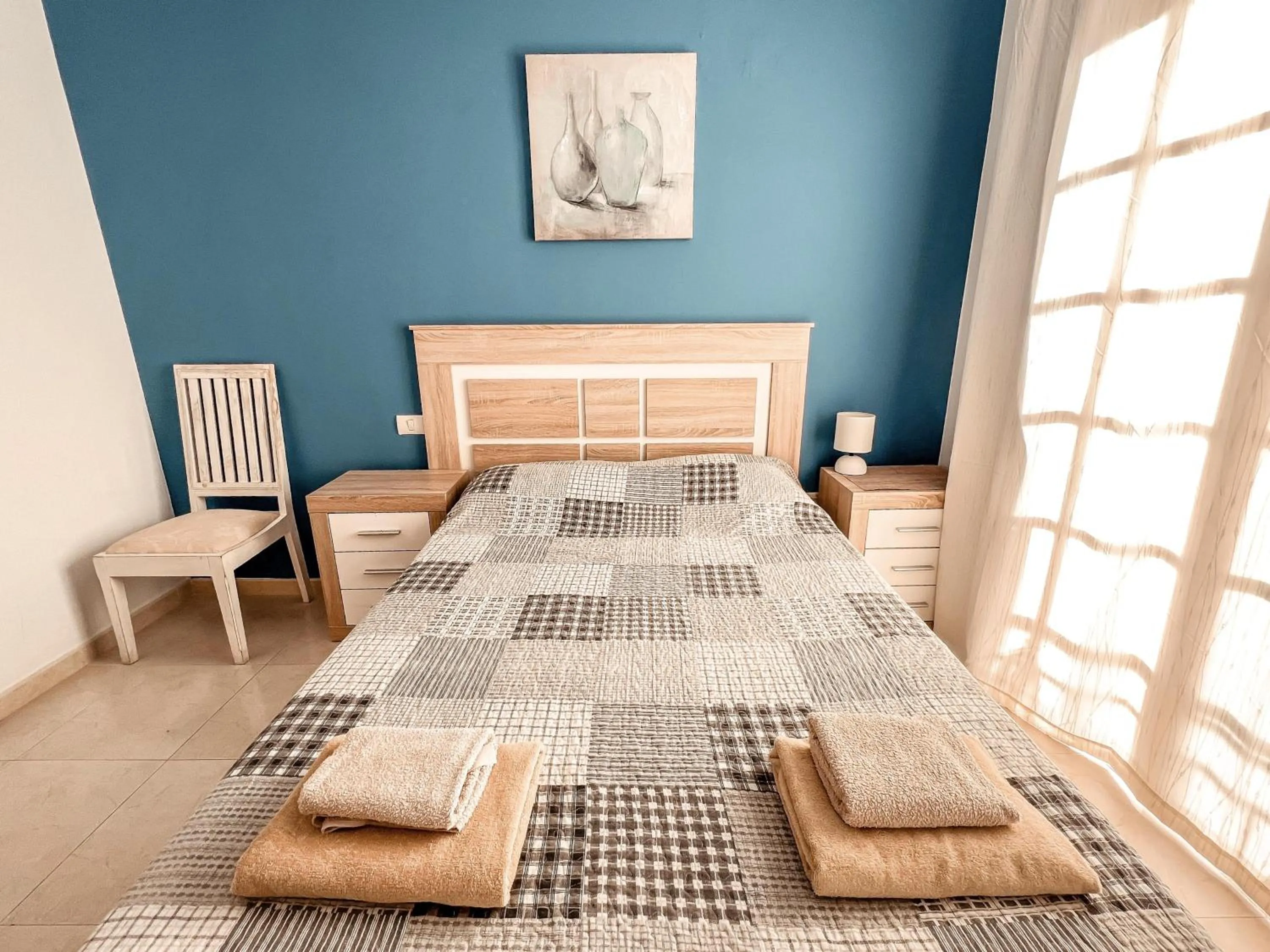 Property building, Bed in Townhouse with AC in Callao Salvaje, Sonia, CS148