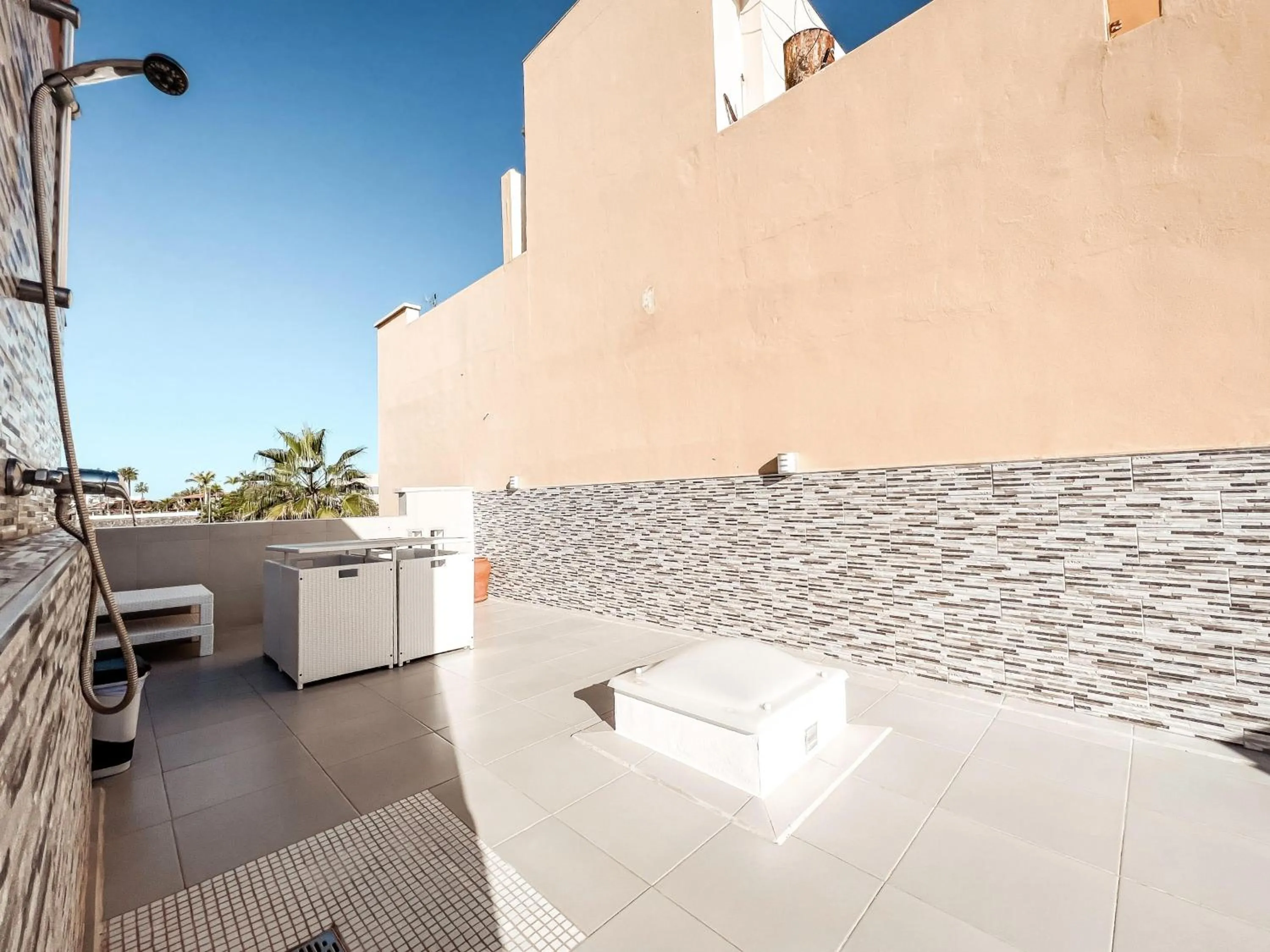Property building in Townhouse with AC in Callao Salvaje, Sonia, CS148