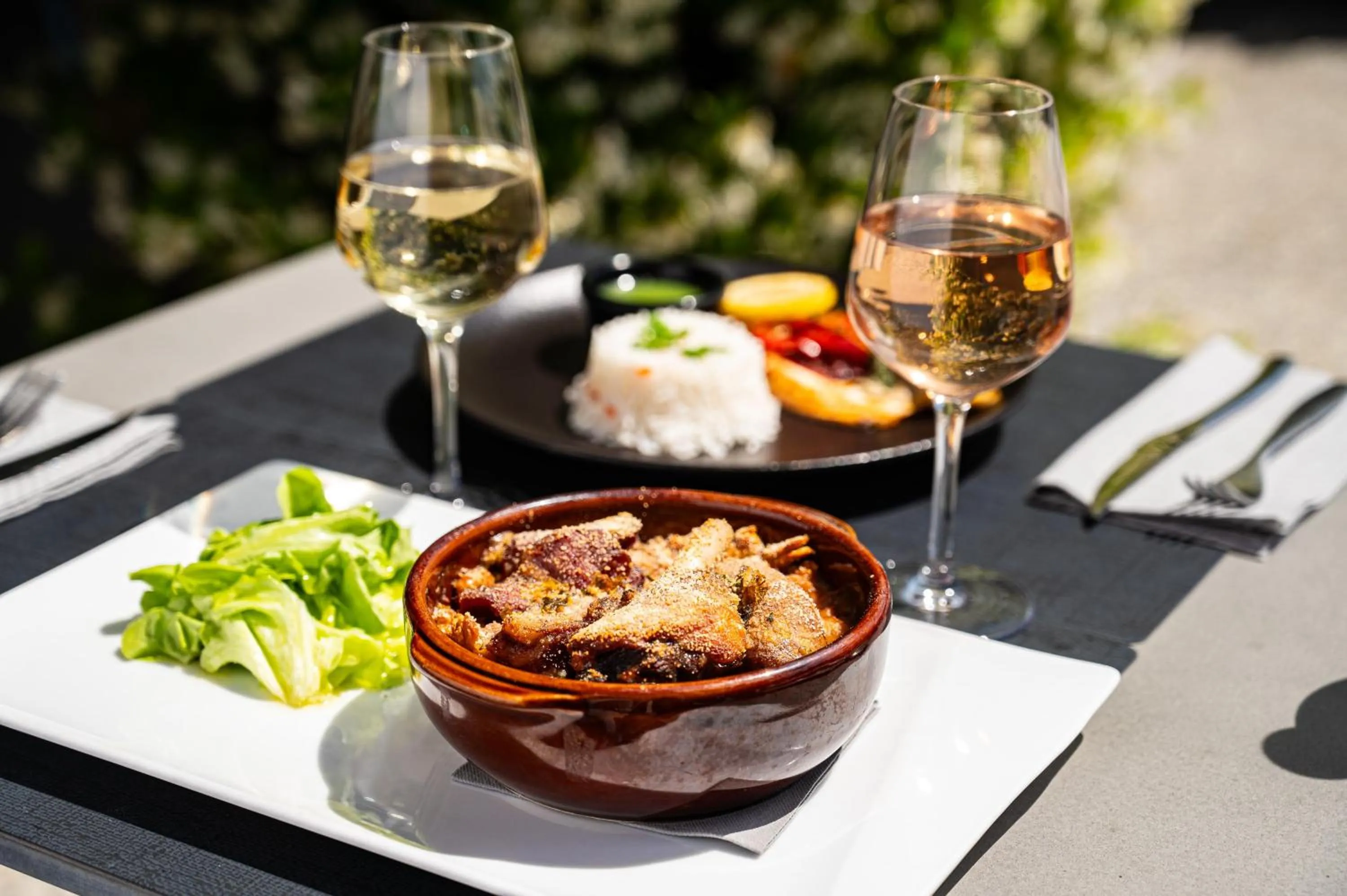 Restaurant/places to eat in SOWELL HOTELS Les Chevaliers