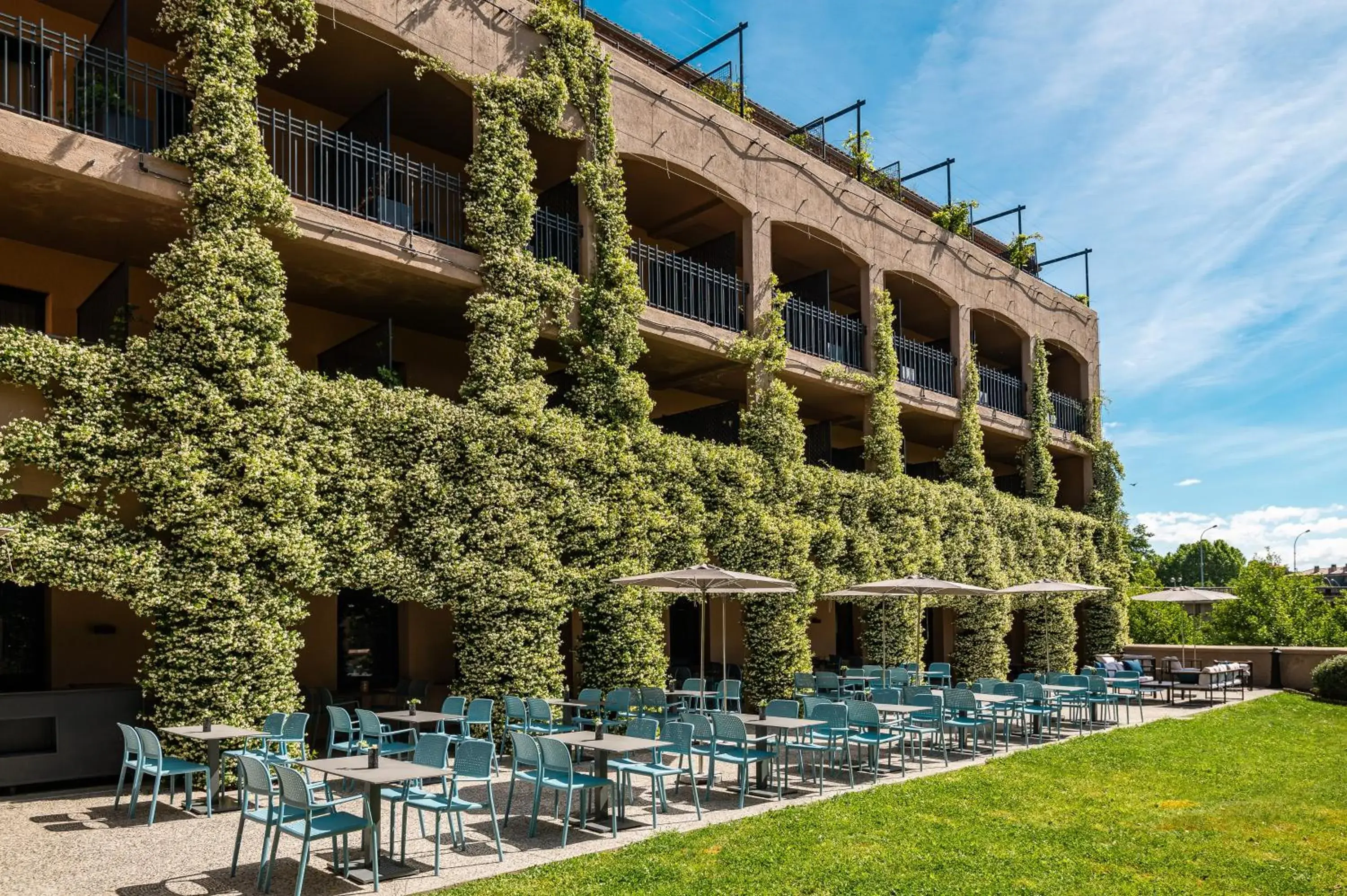 Property building in SOWELL HOTELS Les Chevaliers Property building in SOWELL HOTELS Les Chevaliers