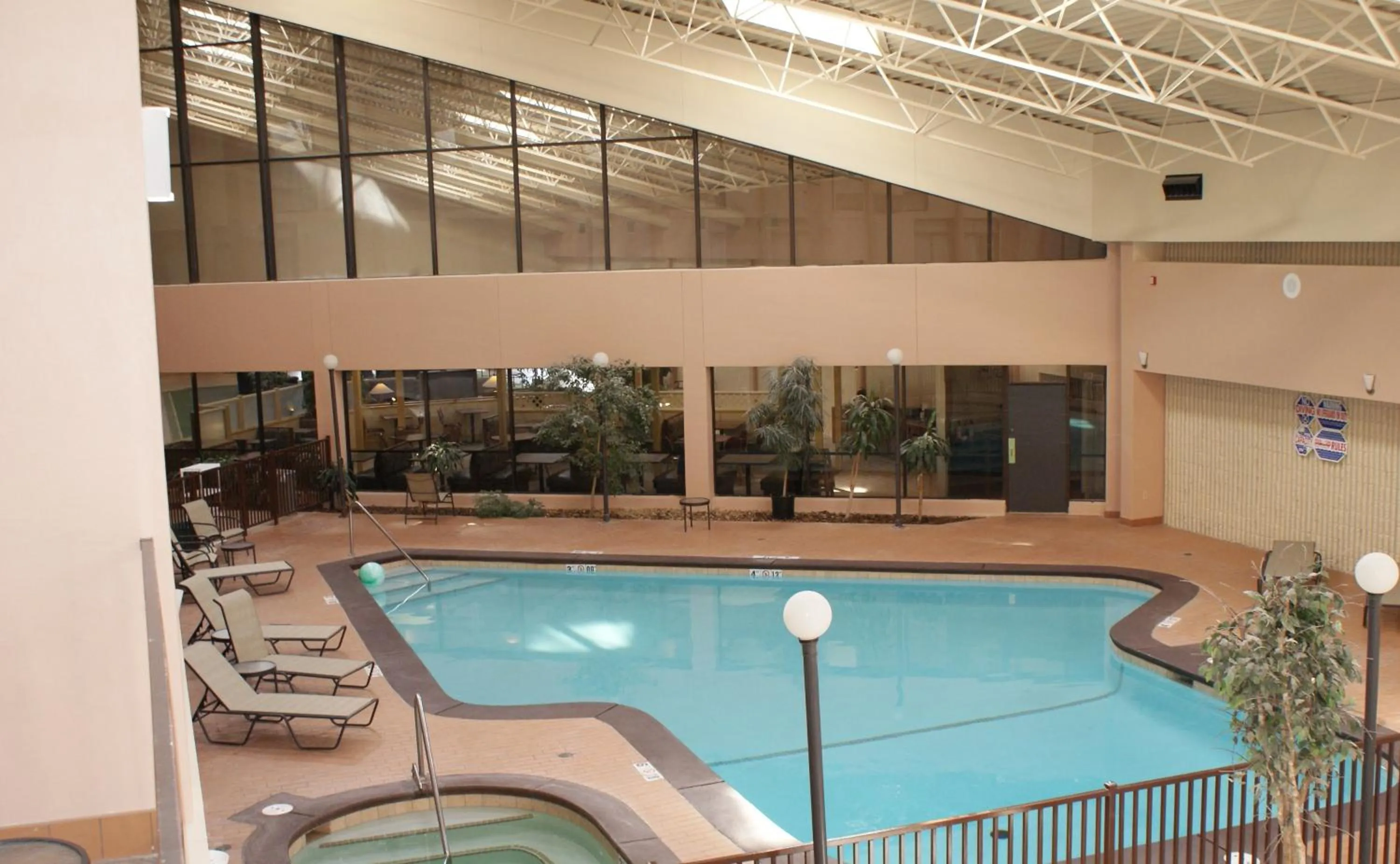 Swimming pool in Wyndham Garden Stillwater