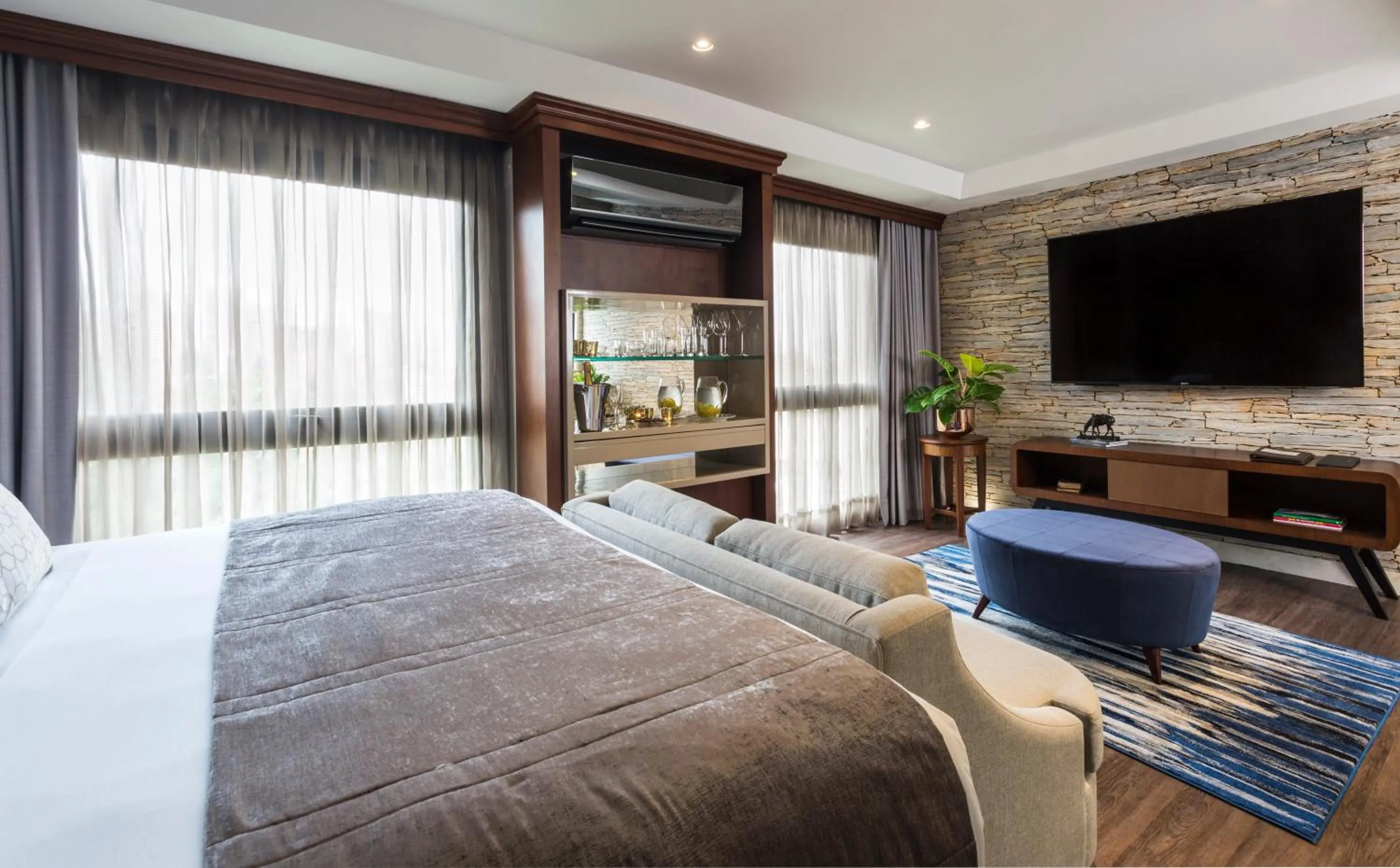 Presidential Suite in Hotel Park10