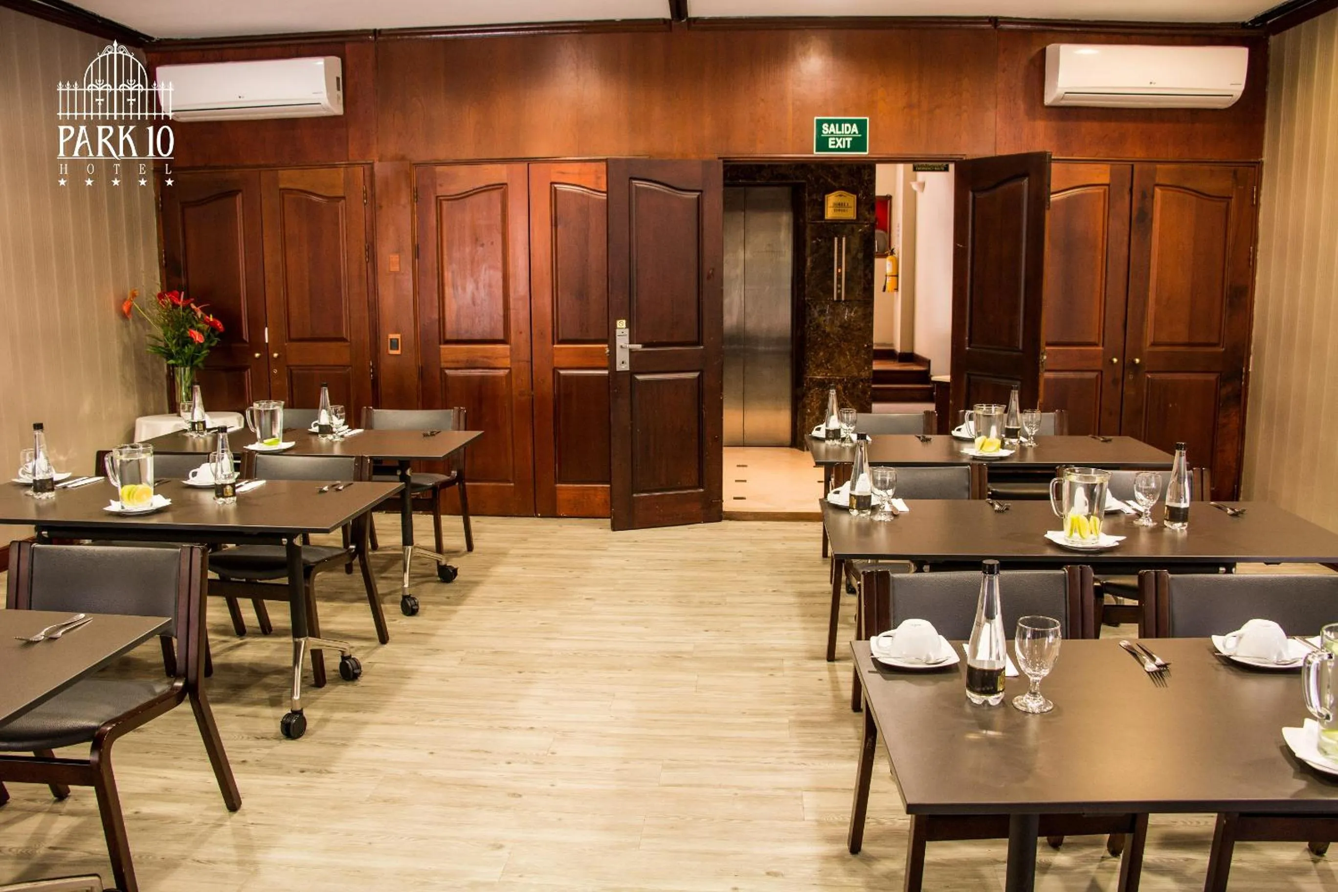 Banquet/Function facilities in Hotel Park10