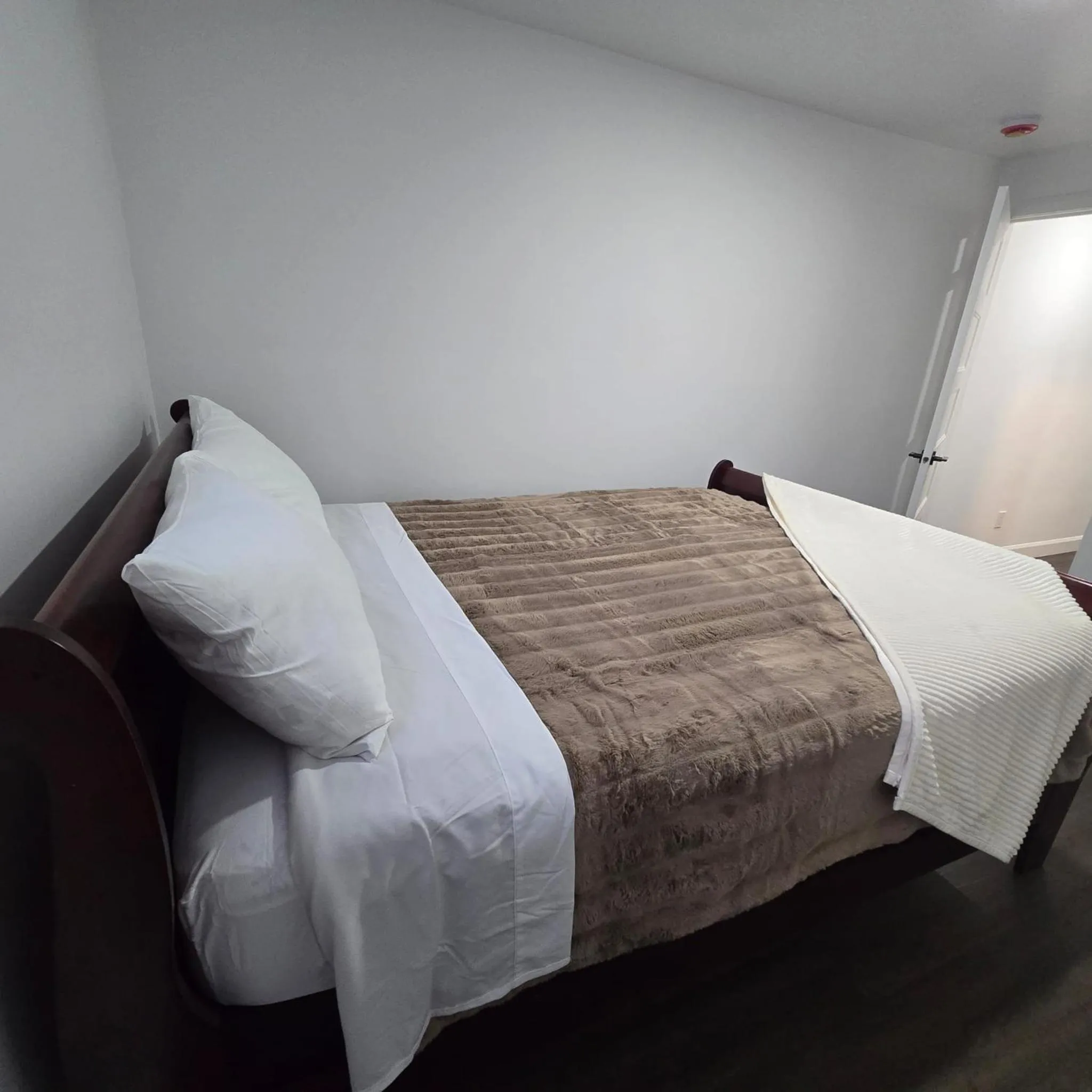 Bed in Motel LA RÉFÉRENCE