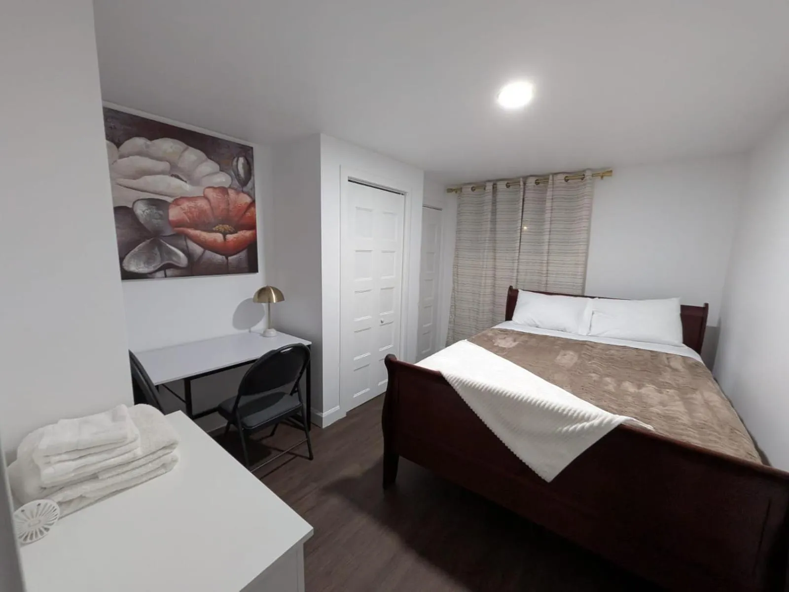 Bed in Motel LA RÉFÉRENCE