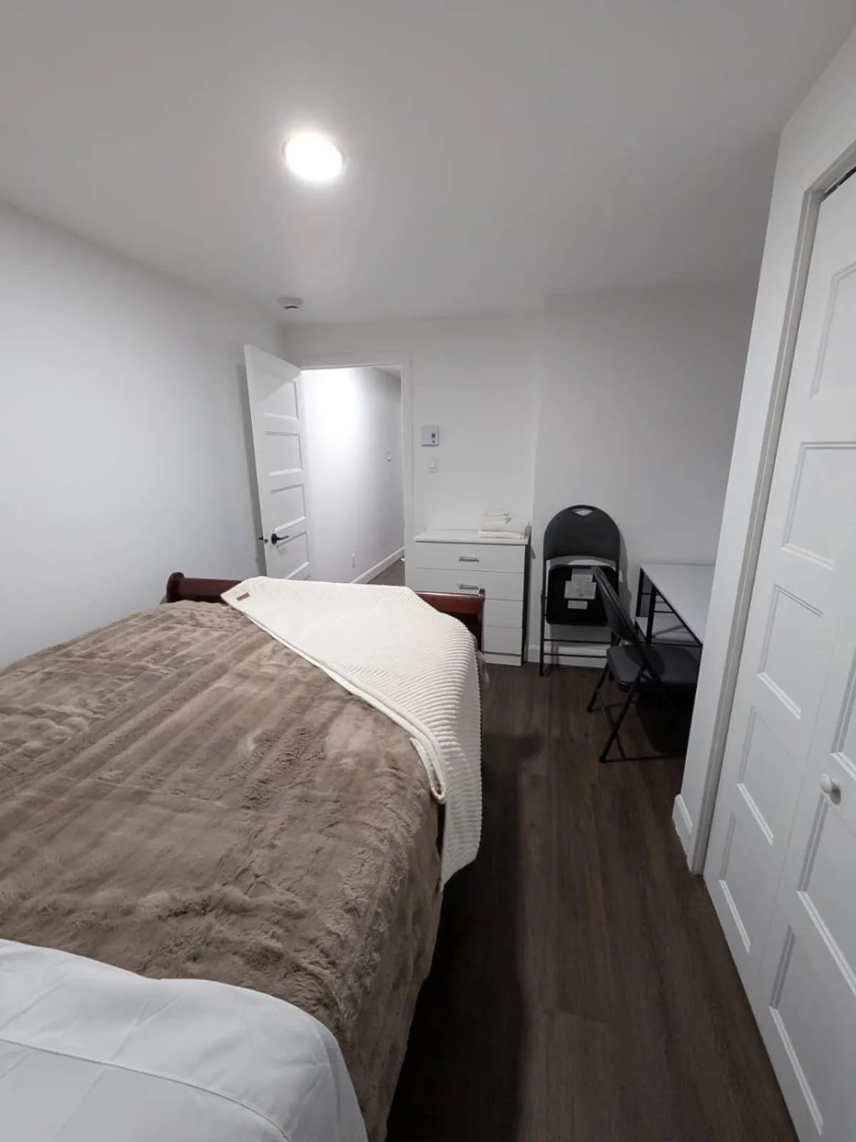 Bed in Motel LA RÉFÉRENCE