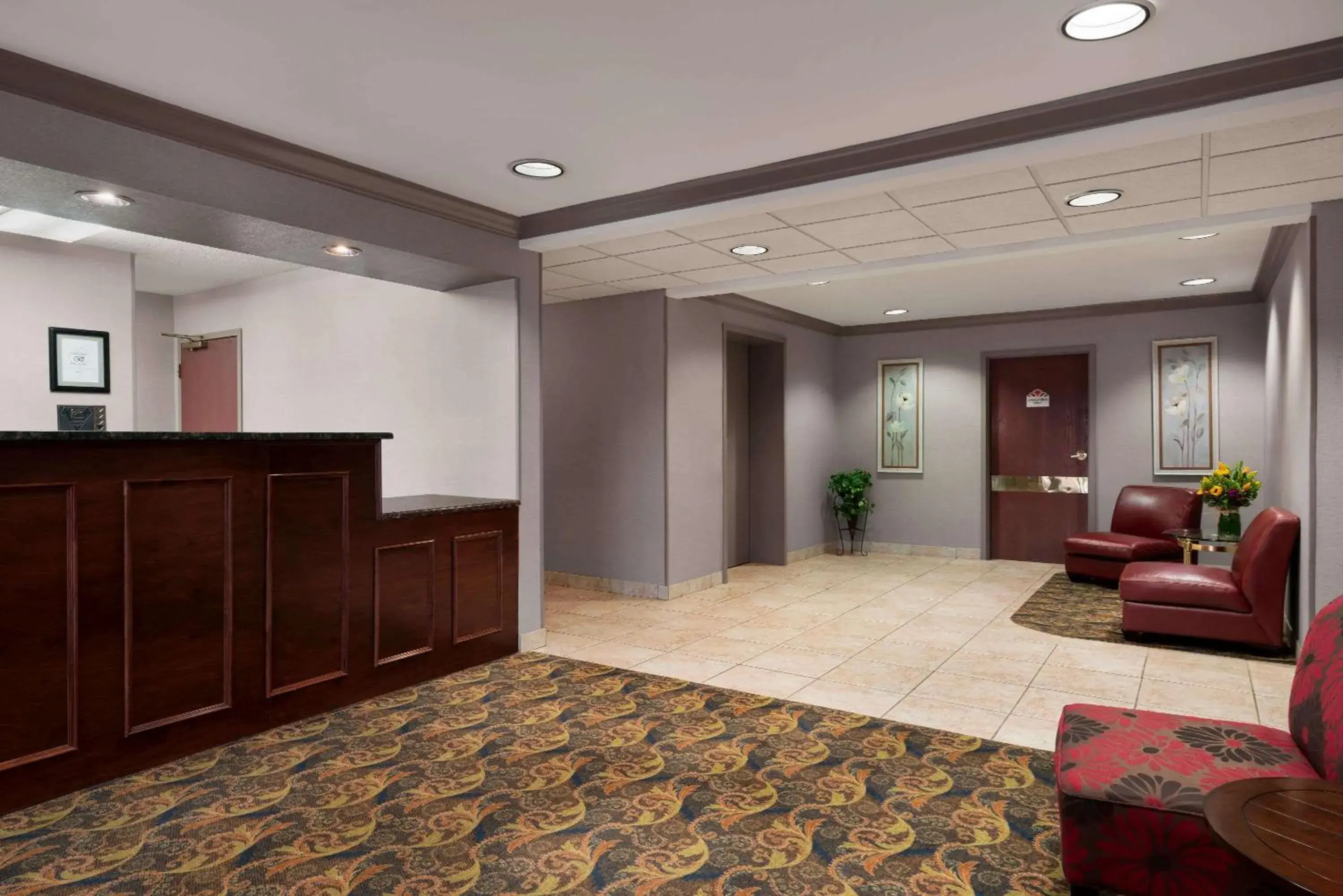 Lobby or reception in Lancaster Suites Lobby or reception in Lancaster Suites
