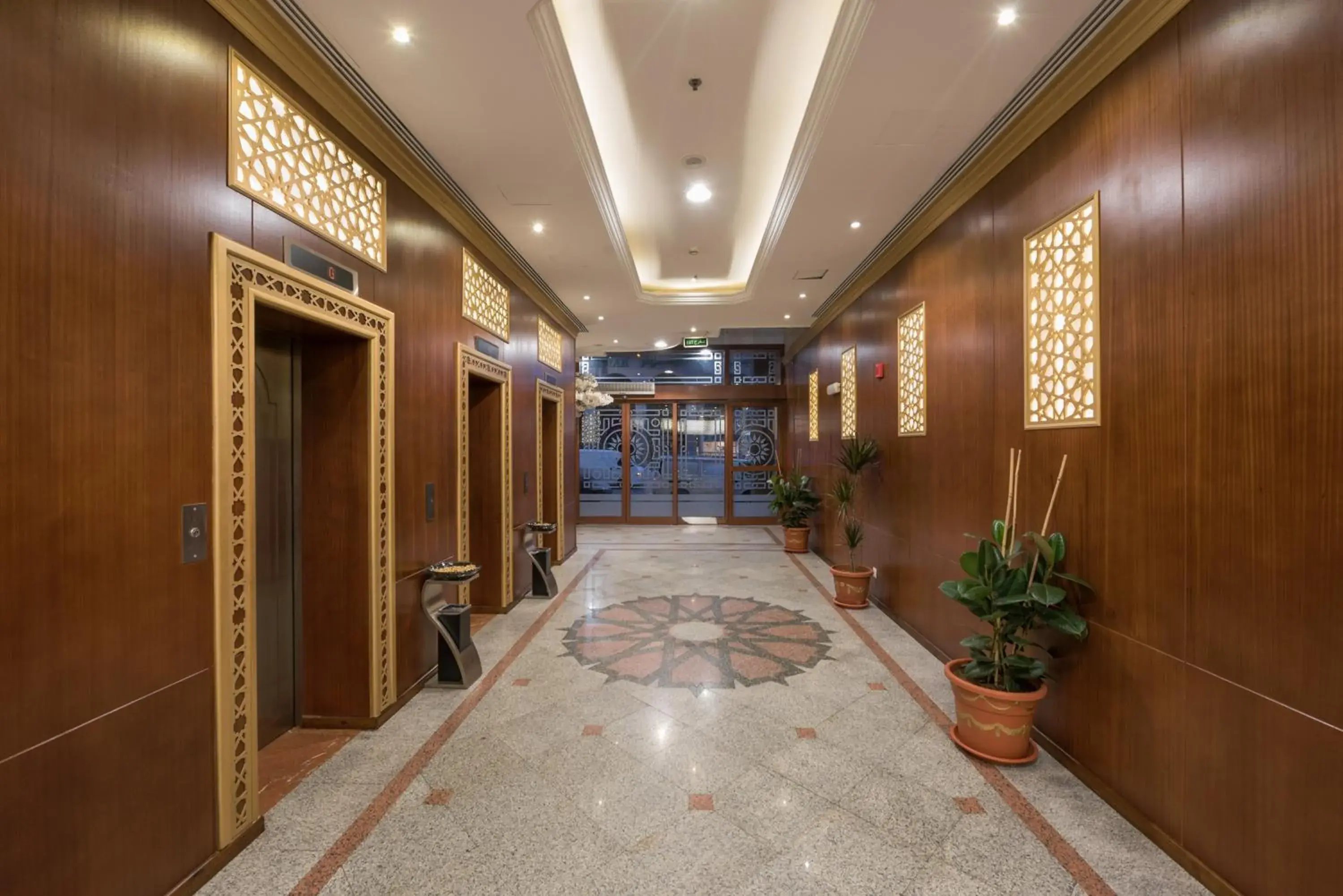Lobby or reception in Rawdhat Al Mukhtara Hotel Lobby or reception in Rawdhat Al Mukhtara Hotel